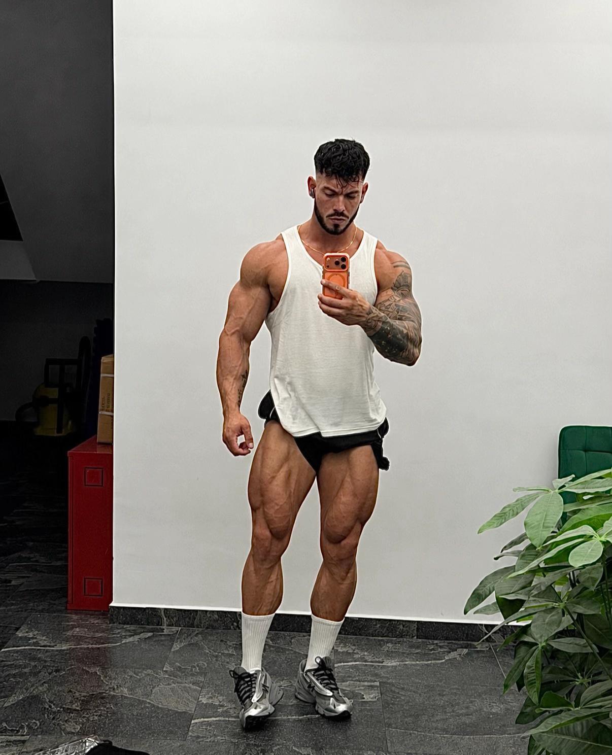 @Georgearvat_