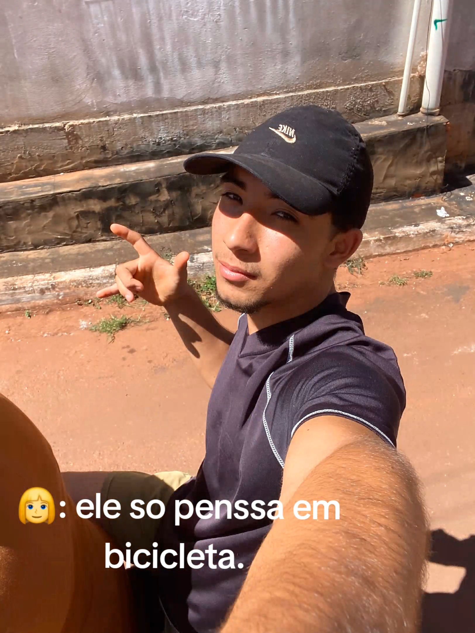 @😇
