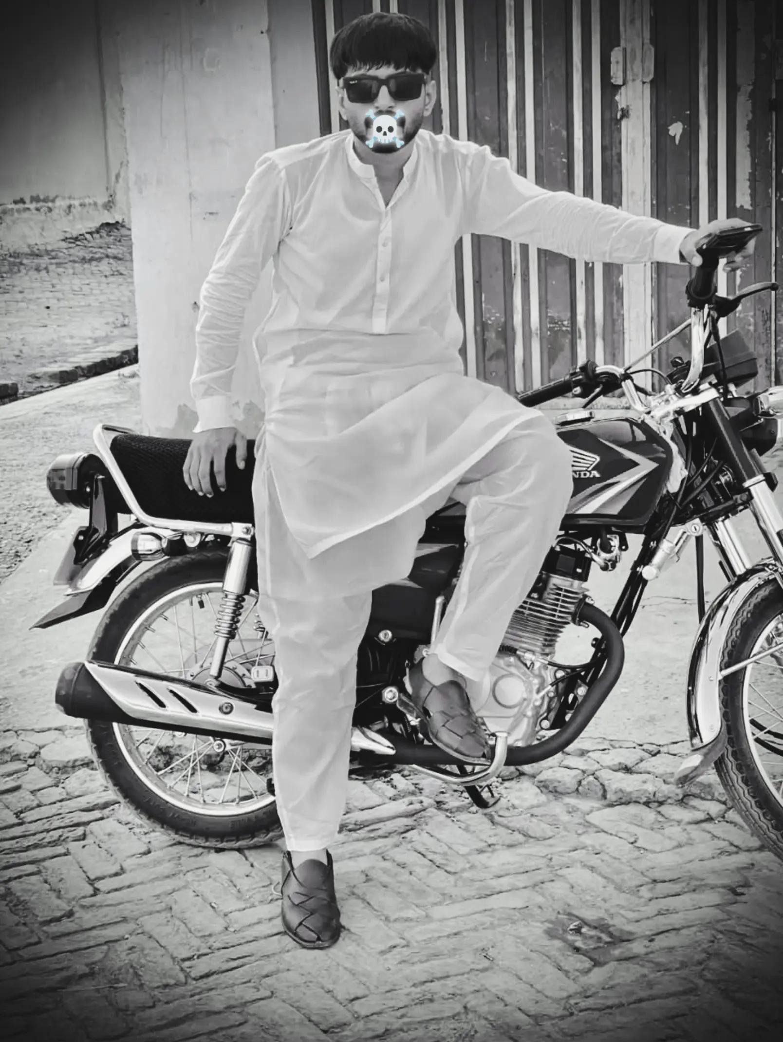 @SHAHZAiB GUJJAR ❤️👑