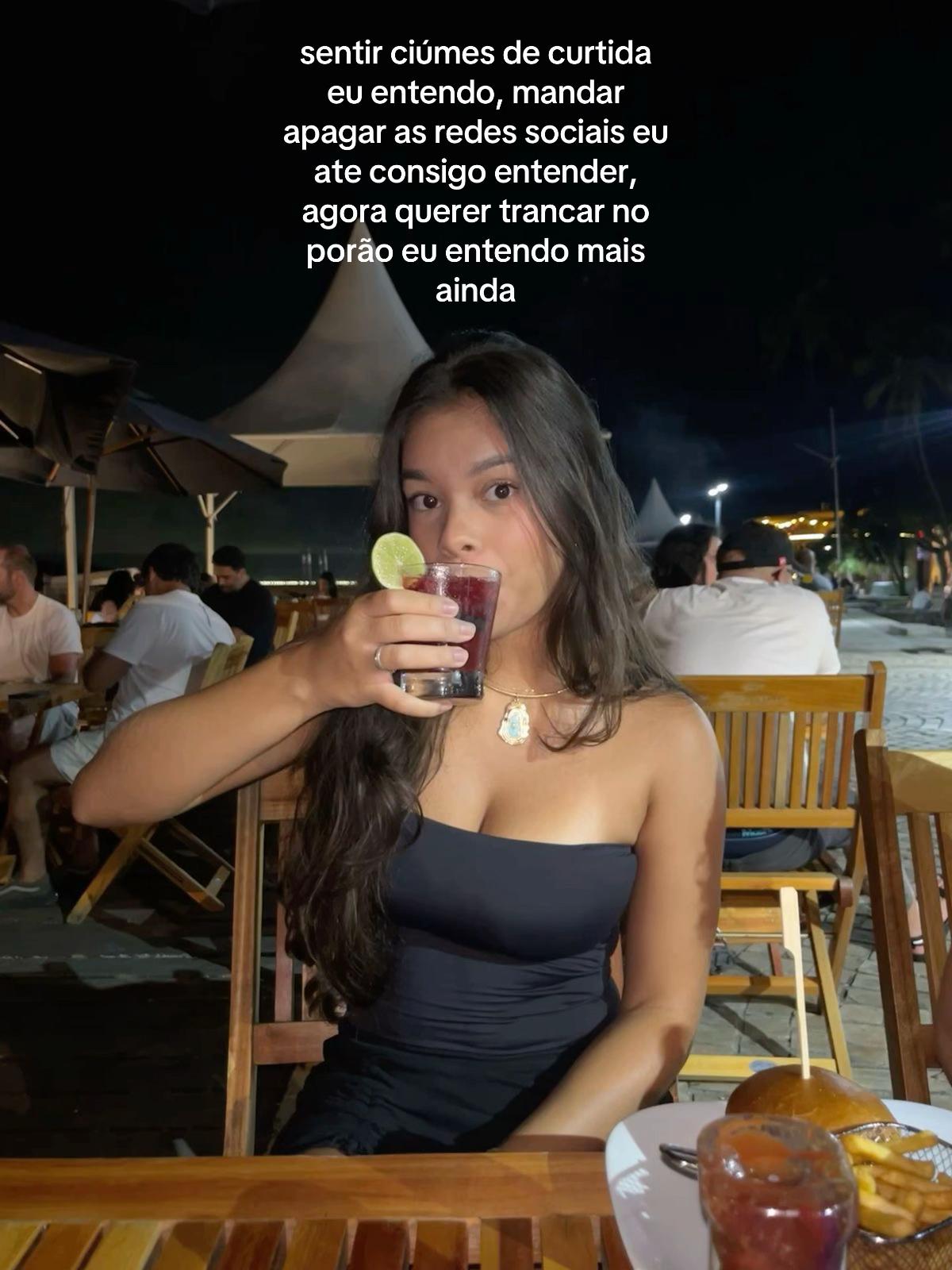 @divoniicass