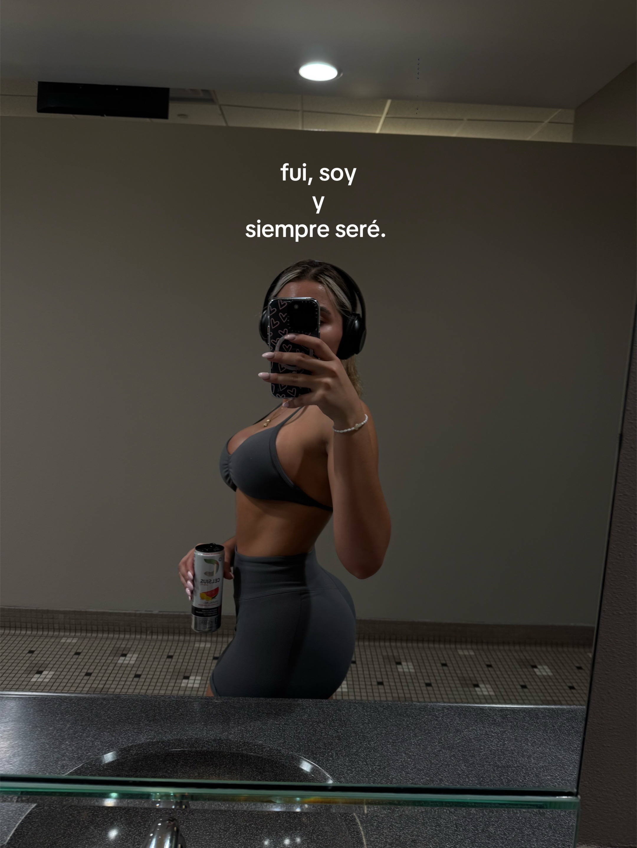 @kaylie vargas