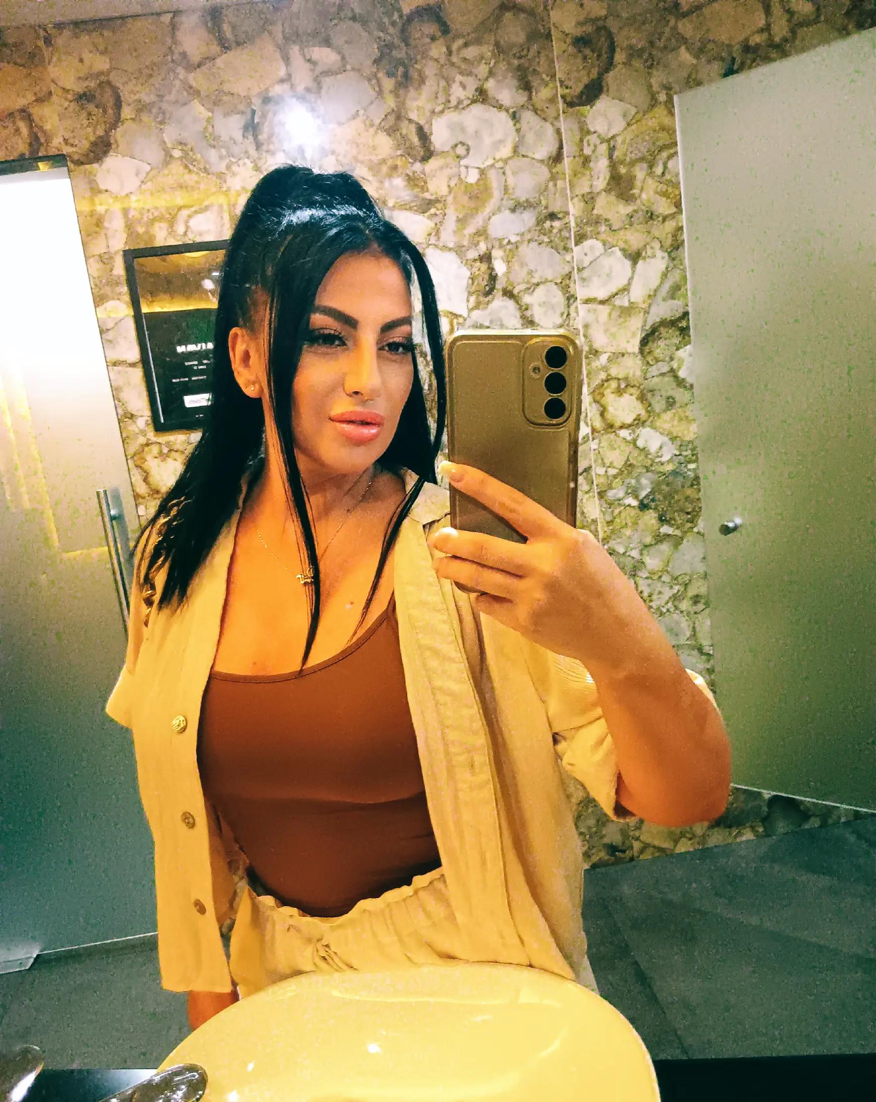 @👑Sahara Krasiva👑