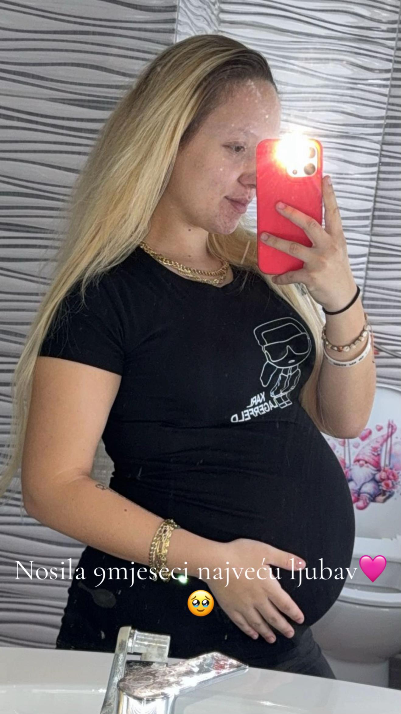 @Eva Ema Nik