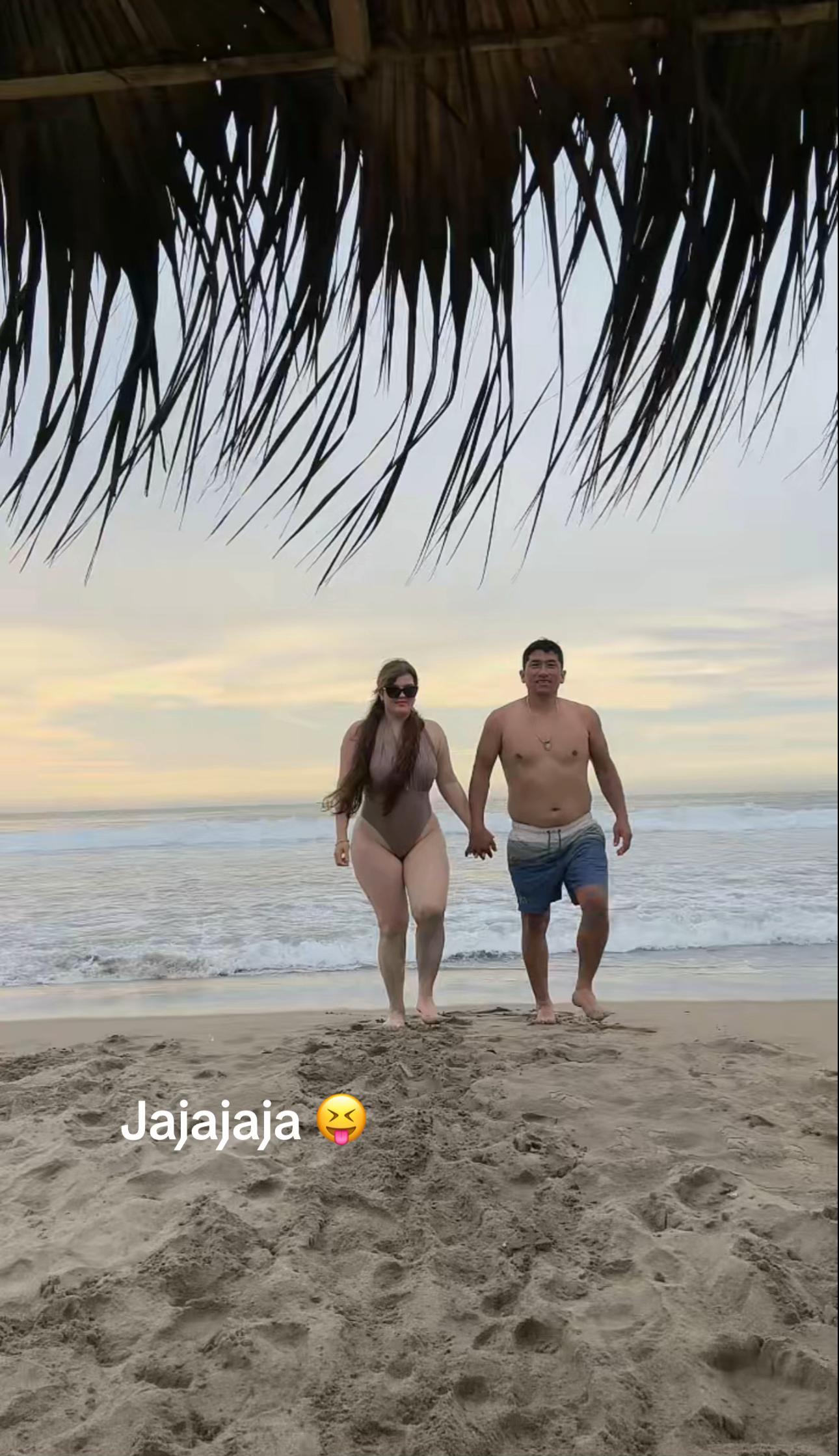 @María