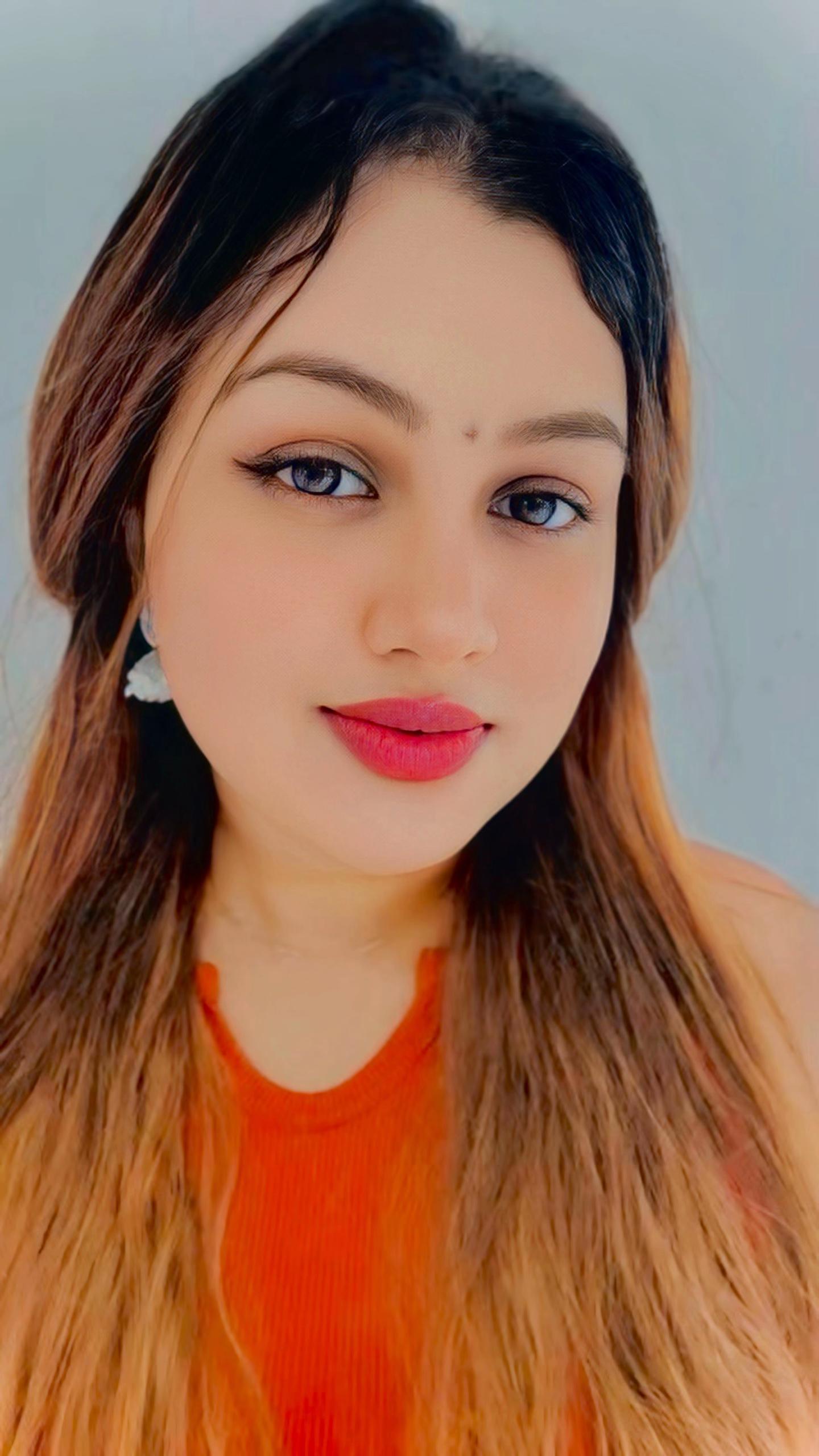 @P A R A M I 🦋🧚♀