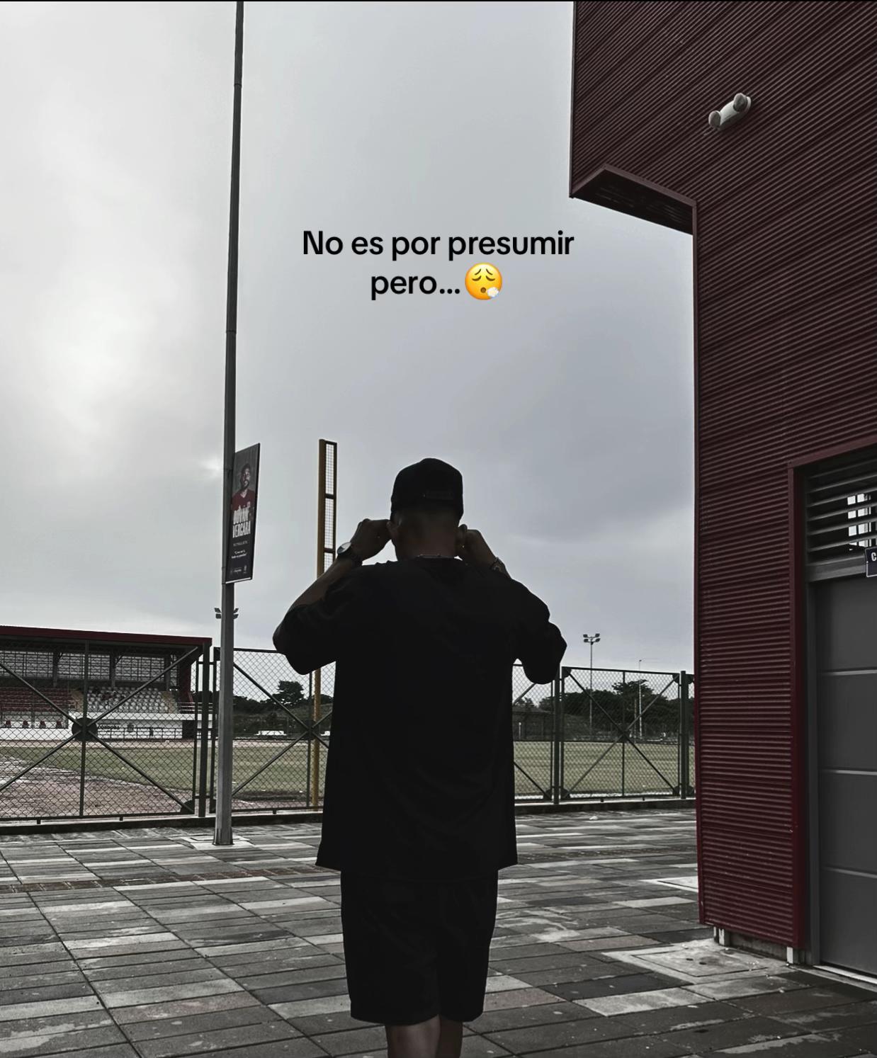 @𝑱.