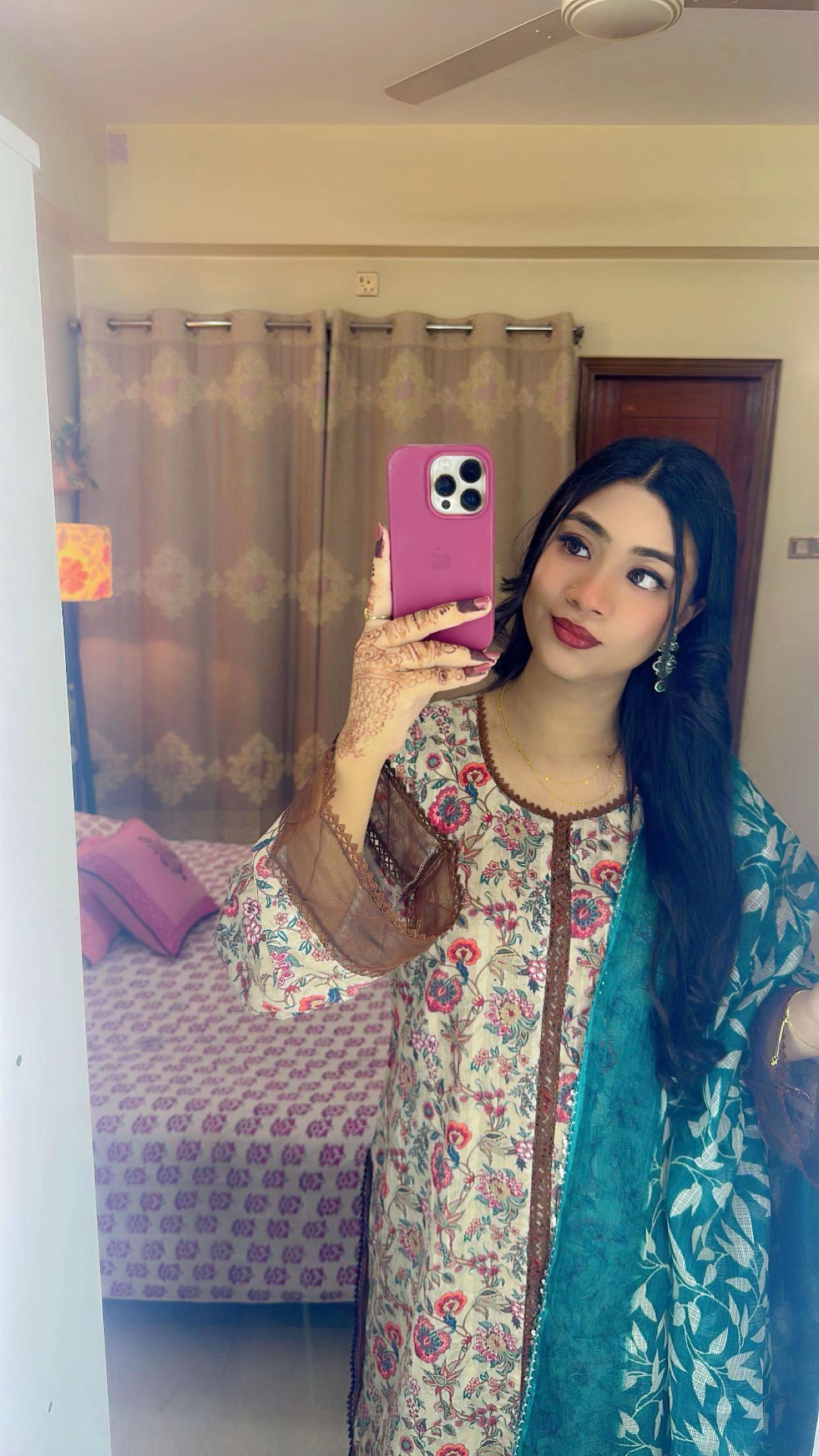 @Anika🥀