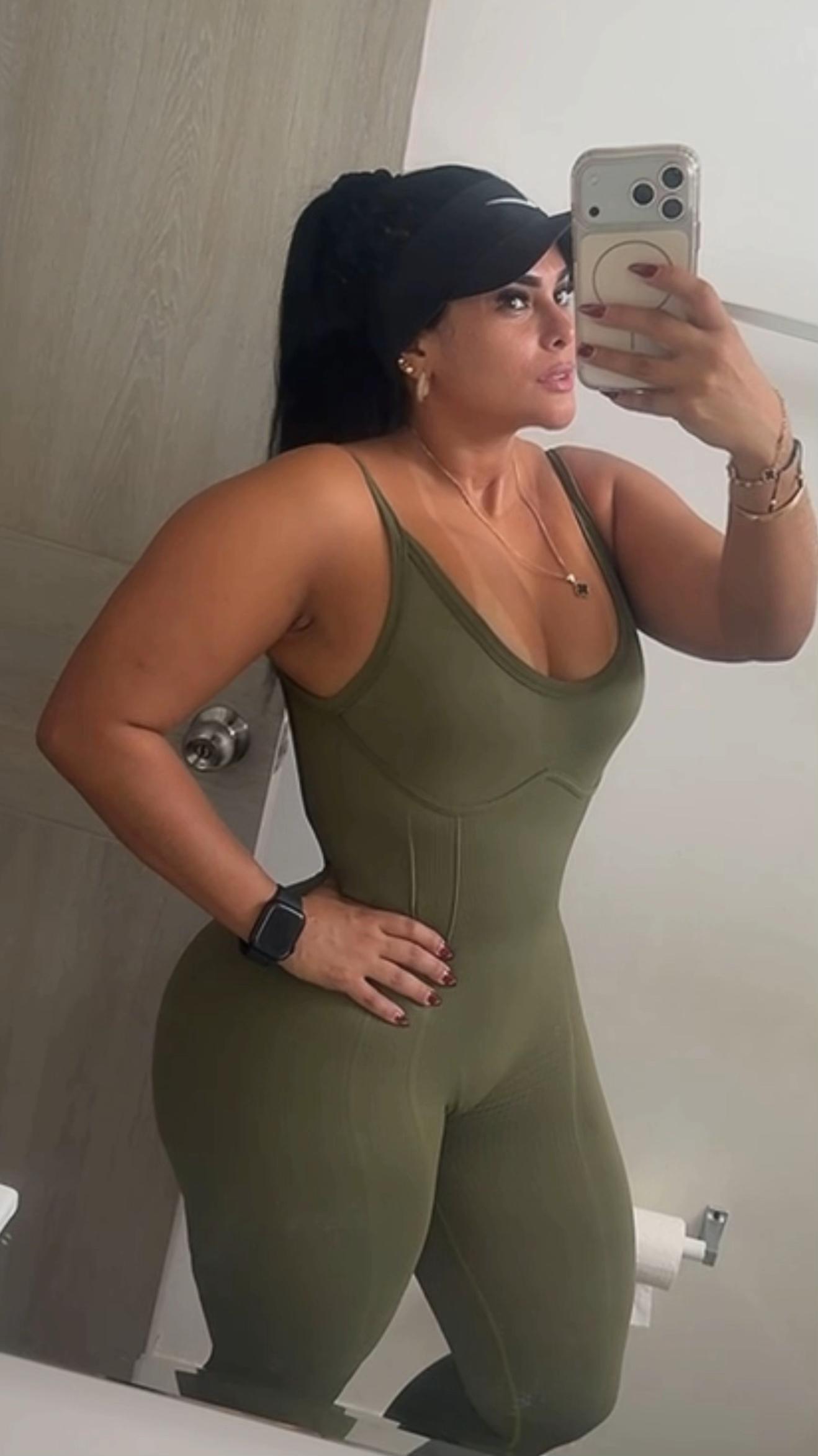 @Antonellaperlaza