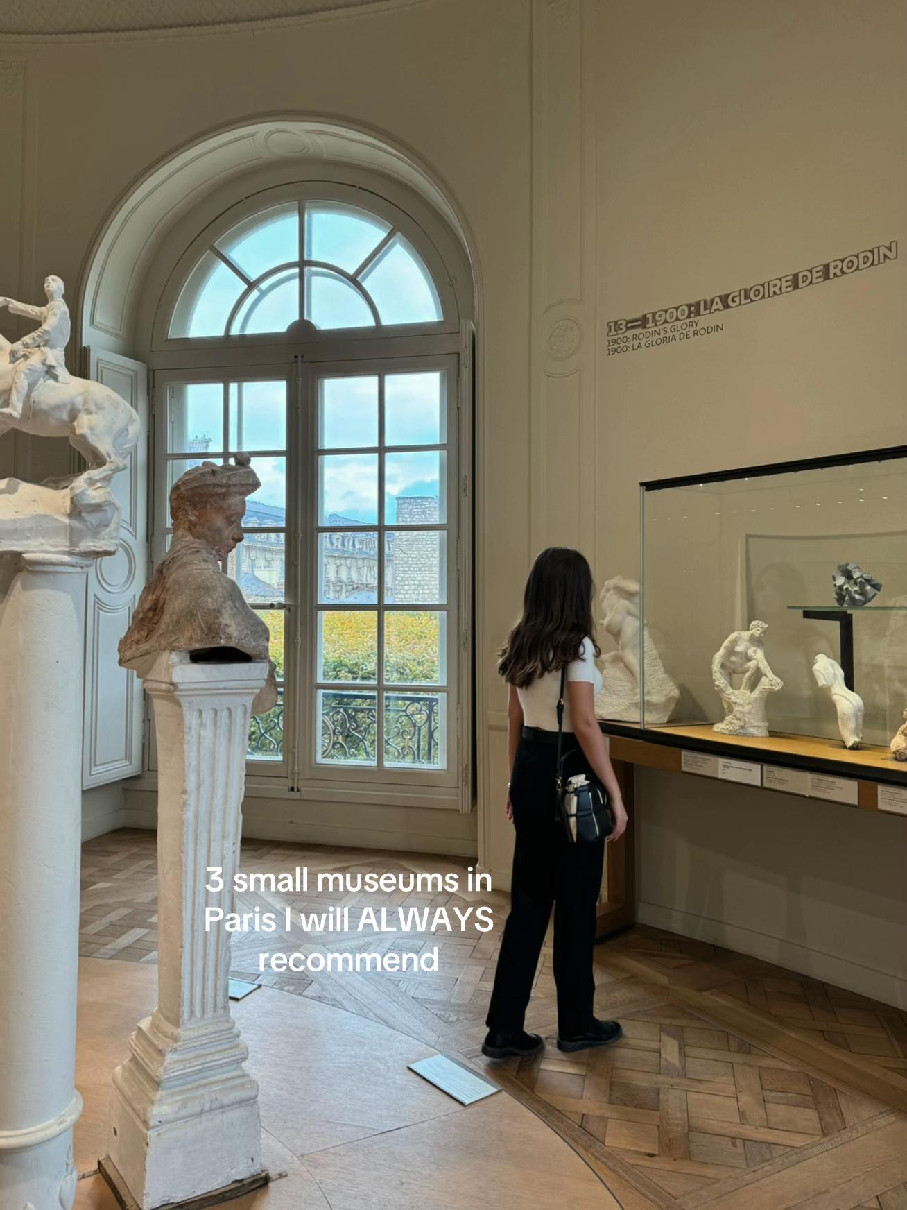 @ZOE IN PARIS 🇫🇷