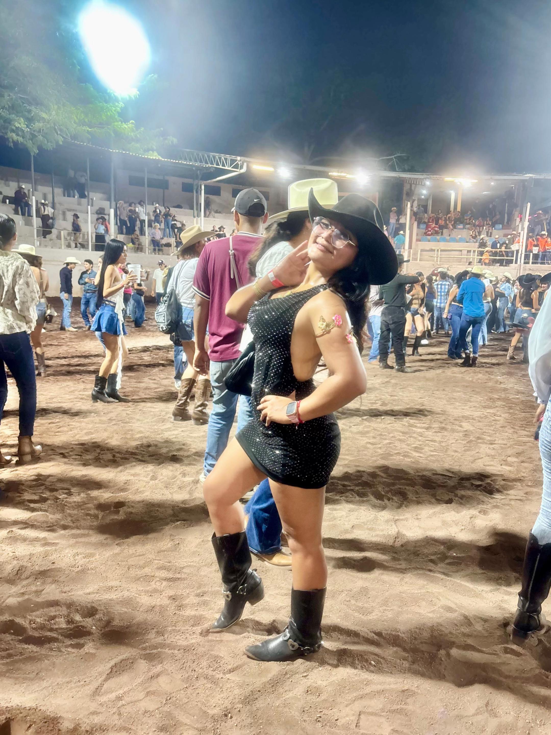 @Amellaly Ruiz.