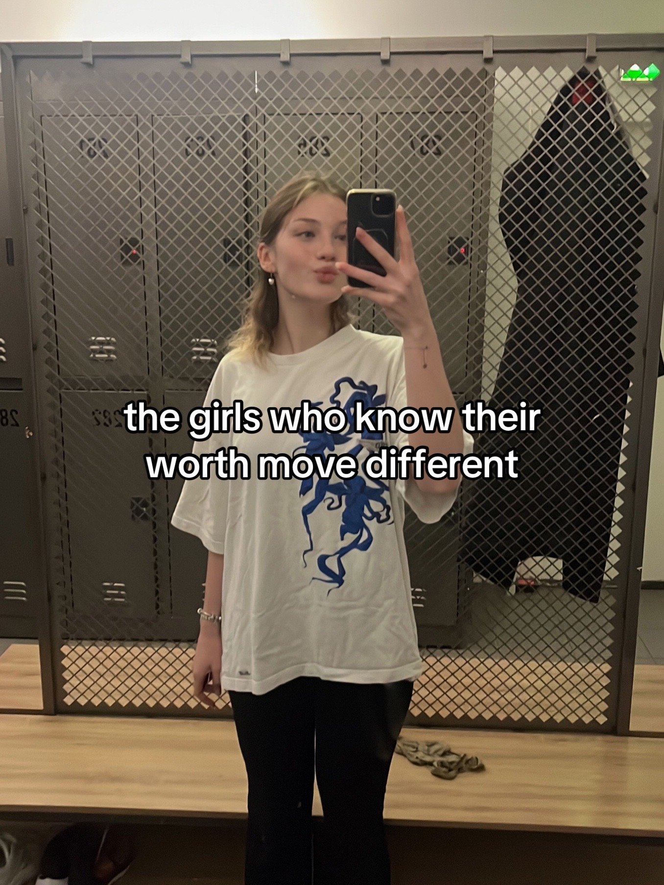 @Kellyyy