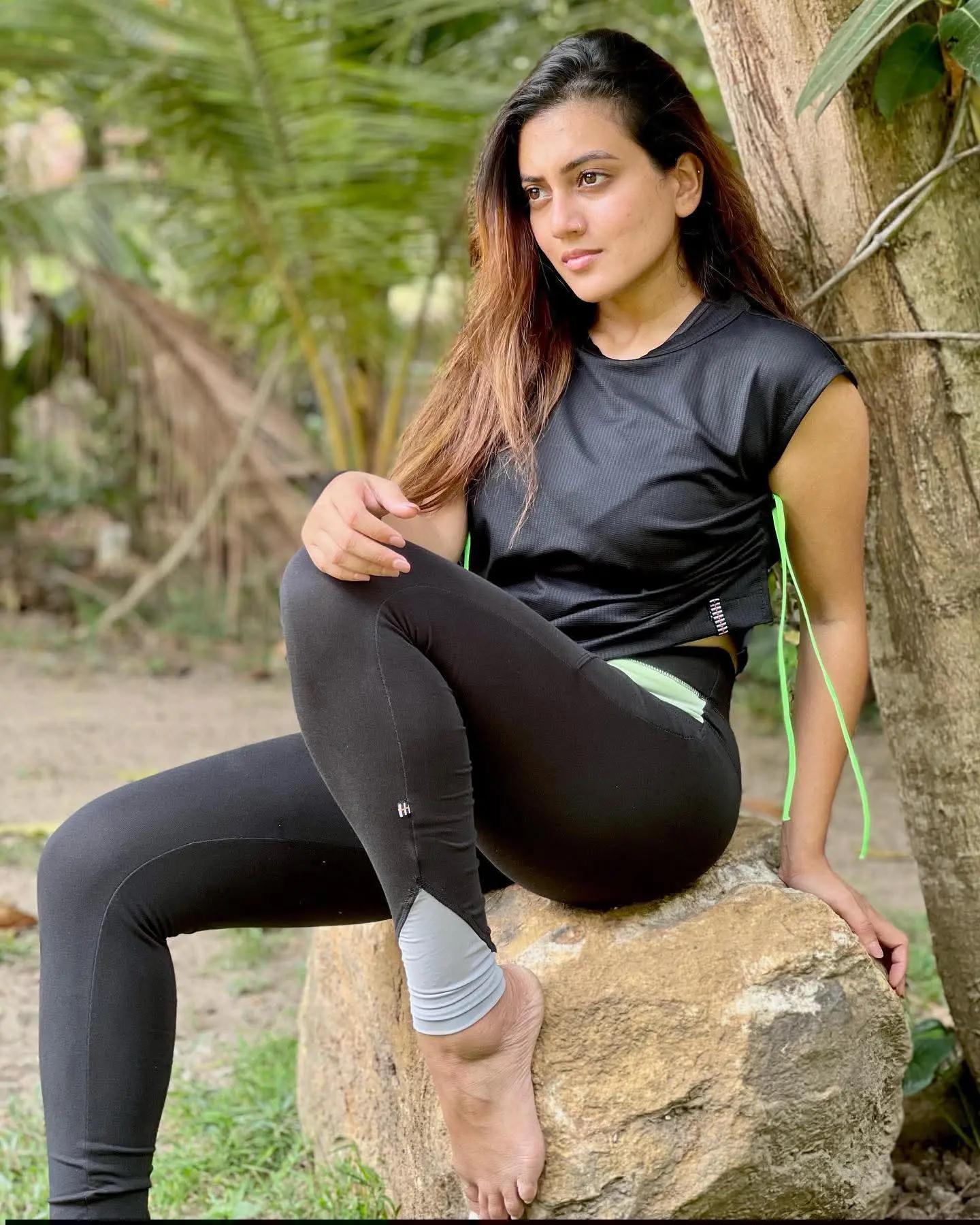 @Shanudrie Priyasad Fan Page