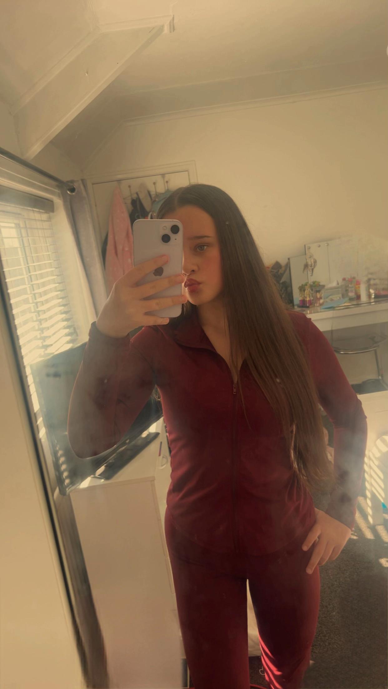 @𝓁ℯℴ𝓃𝒶🫧