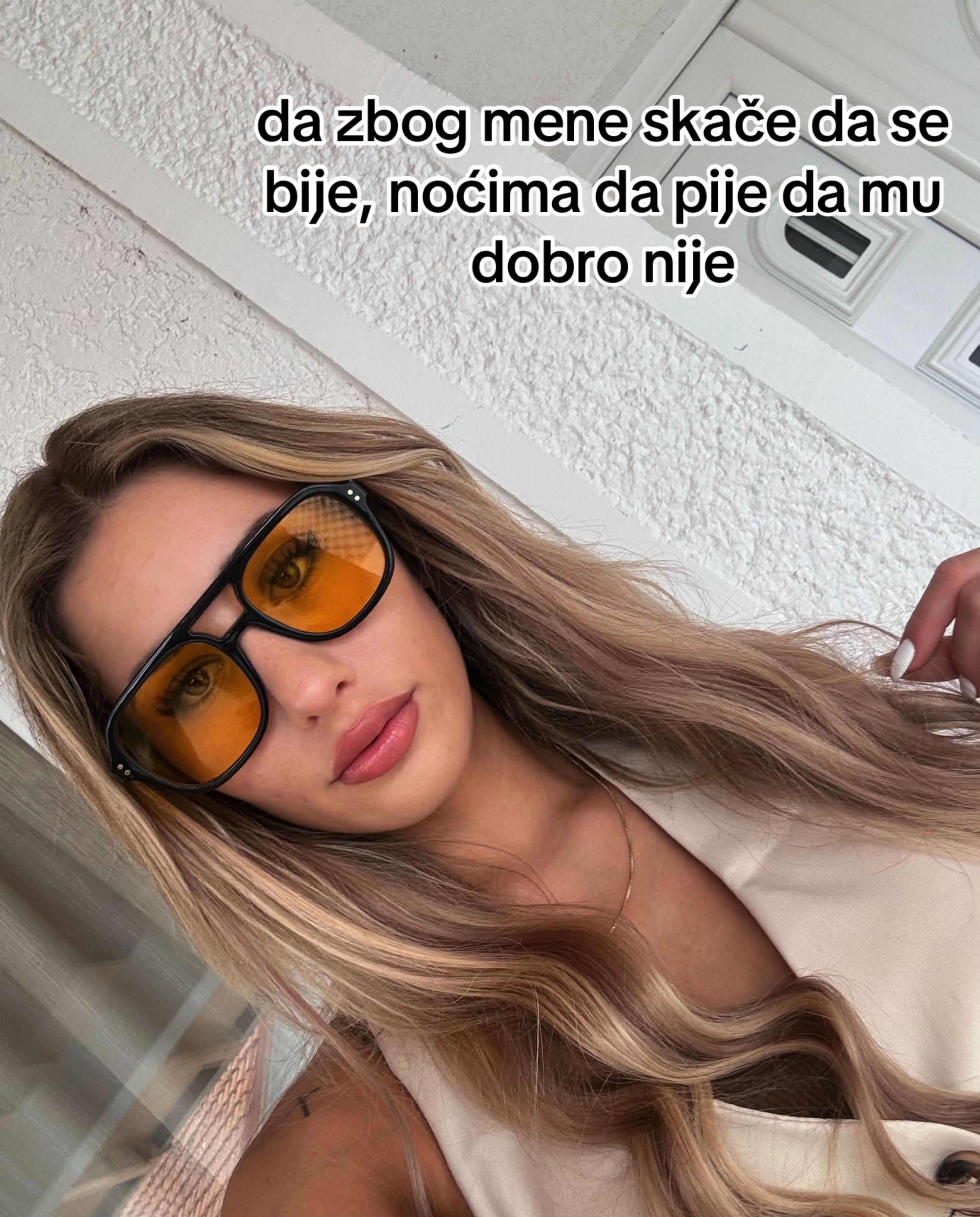 @Elena | Mom of 3