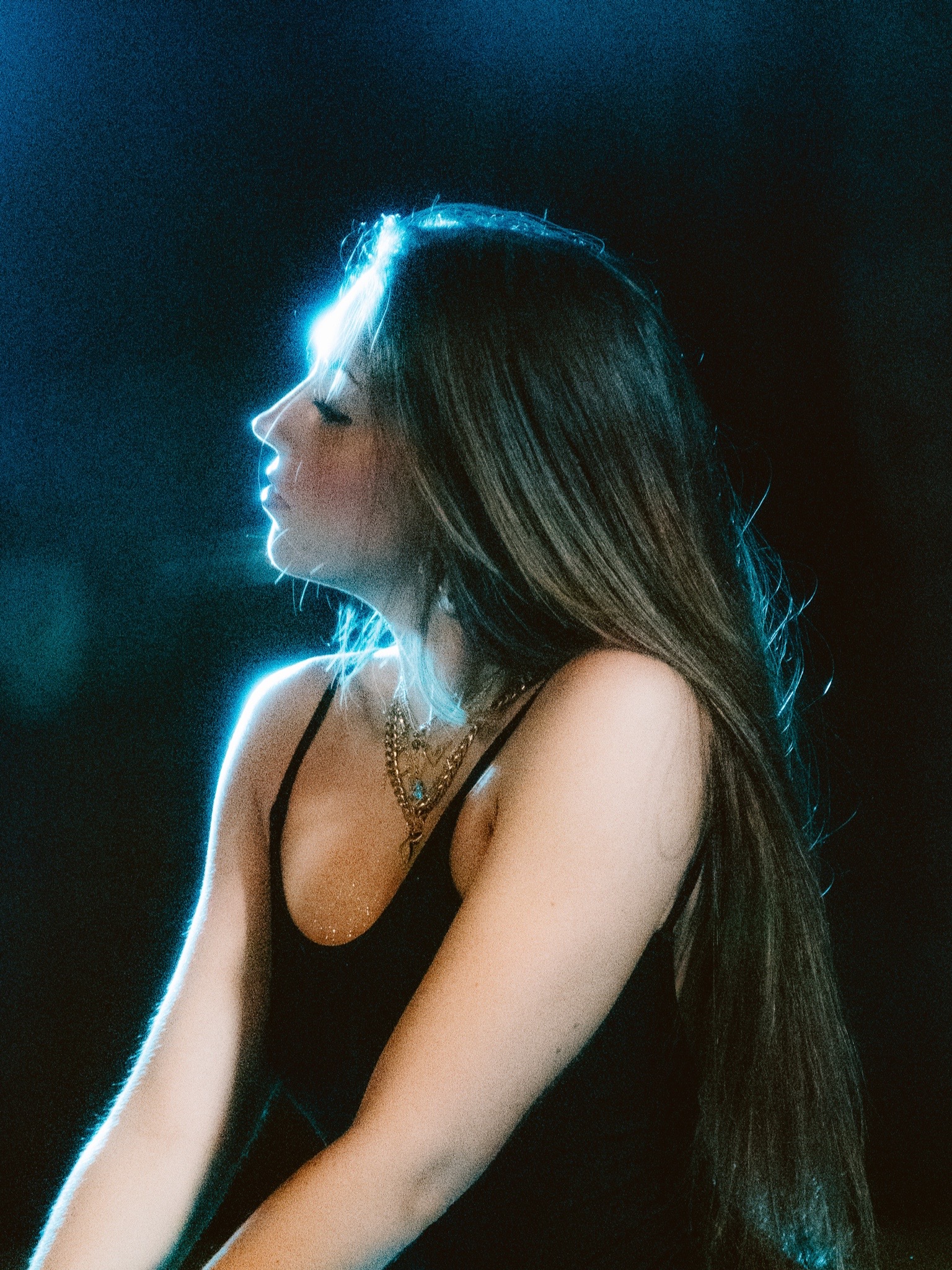 @bysaraschultz