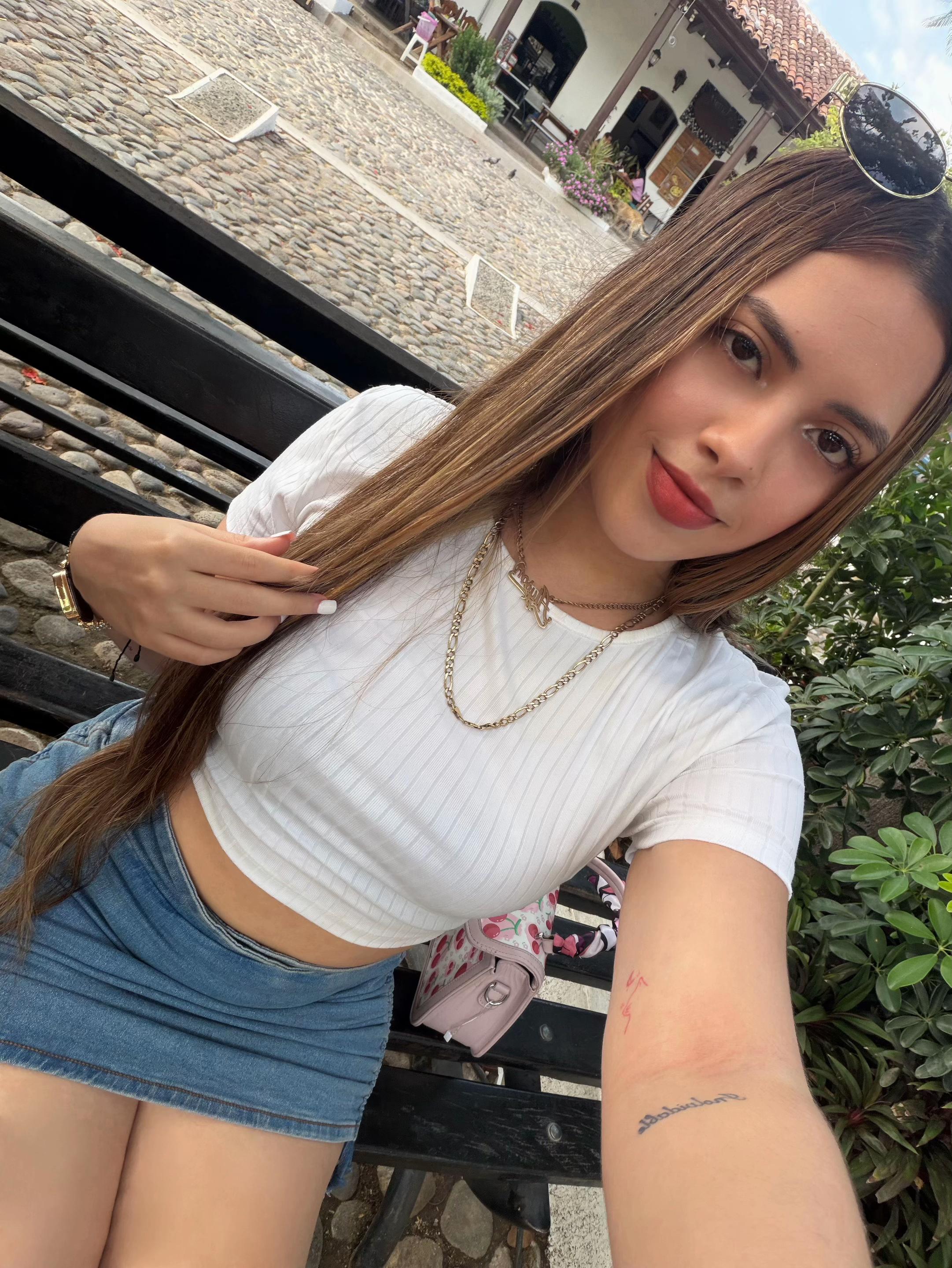 @𝓐 𝓵 𝓲 𝓼 𝓼 ♡ 𝓷