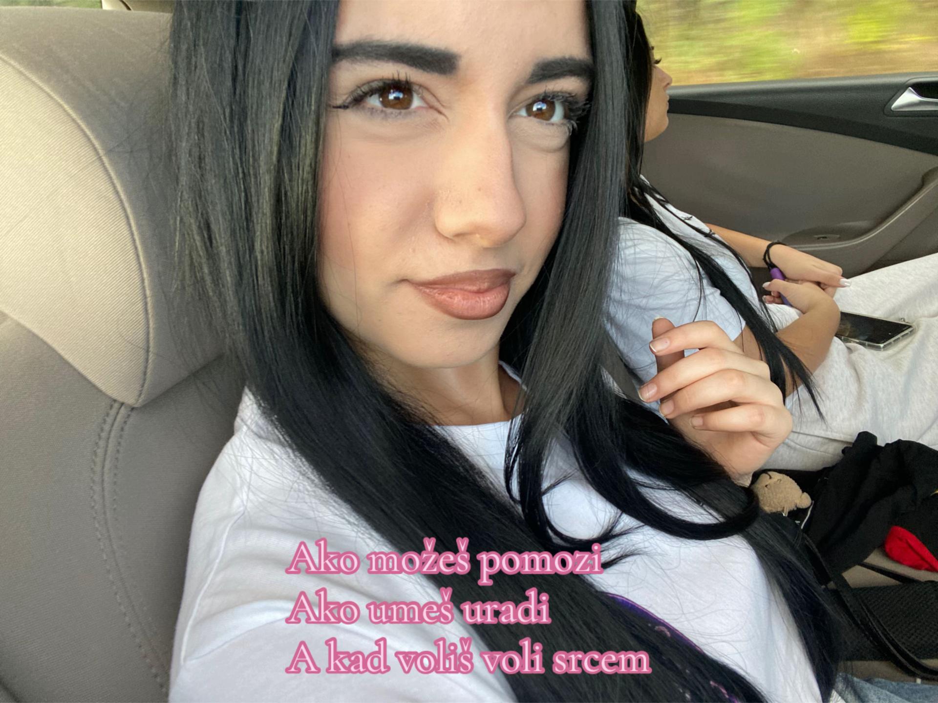 @𝐀𝐝𝐧𝐚𝐧𝐚 🍸