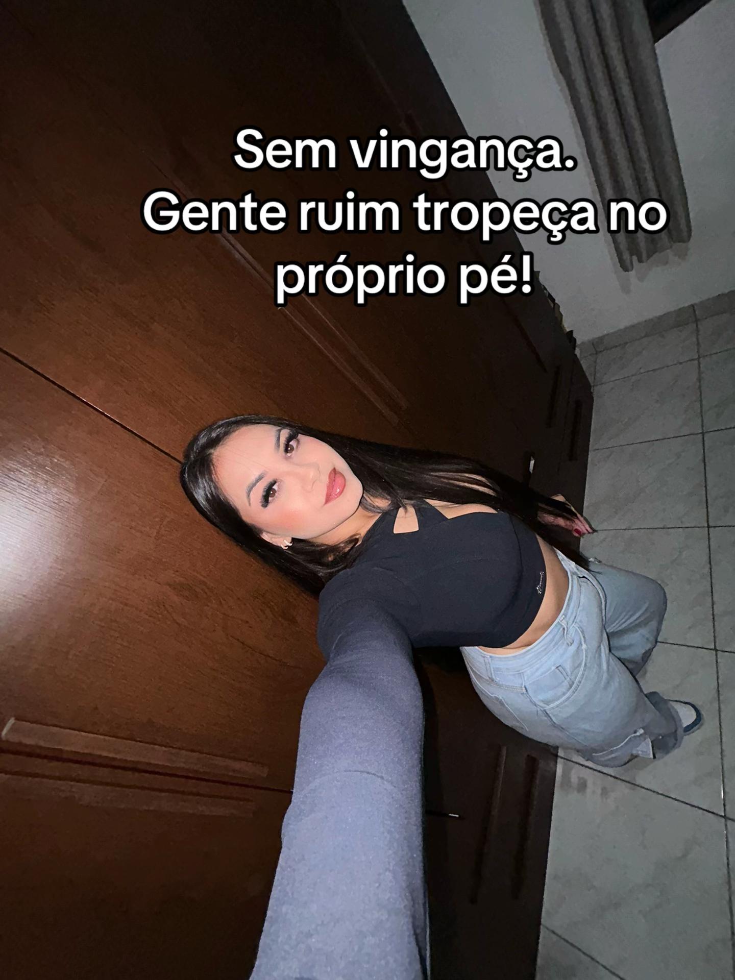 @Ananda Caroline