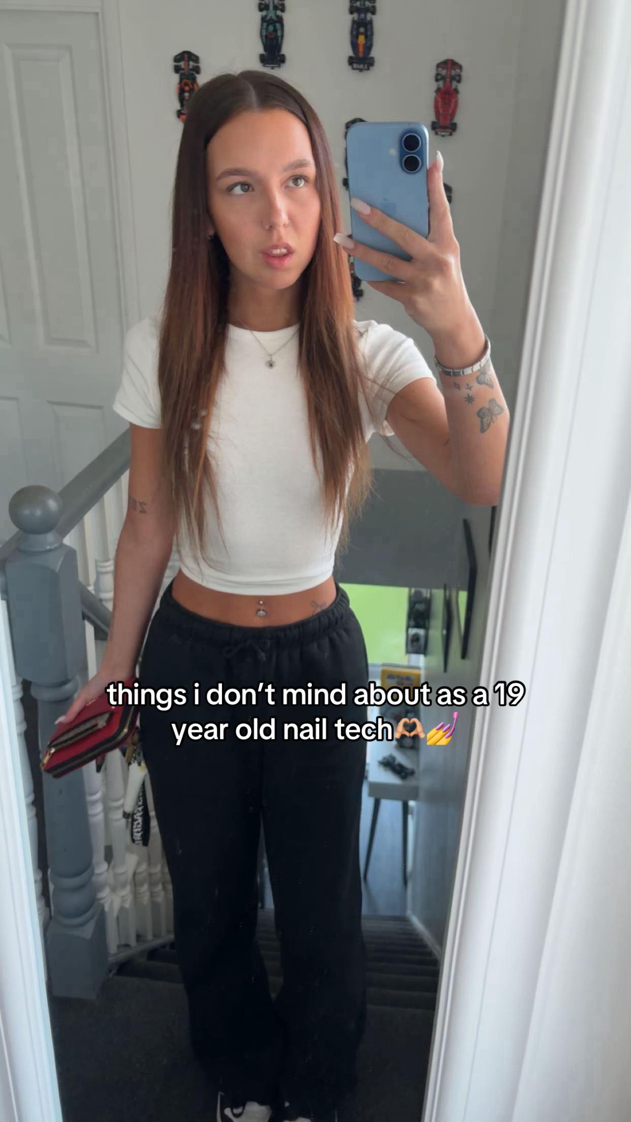 @ell🤍