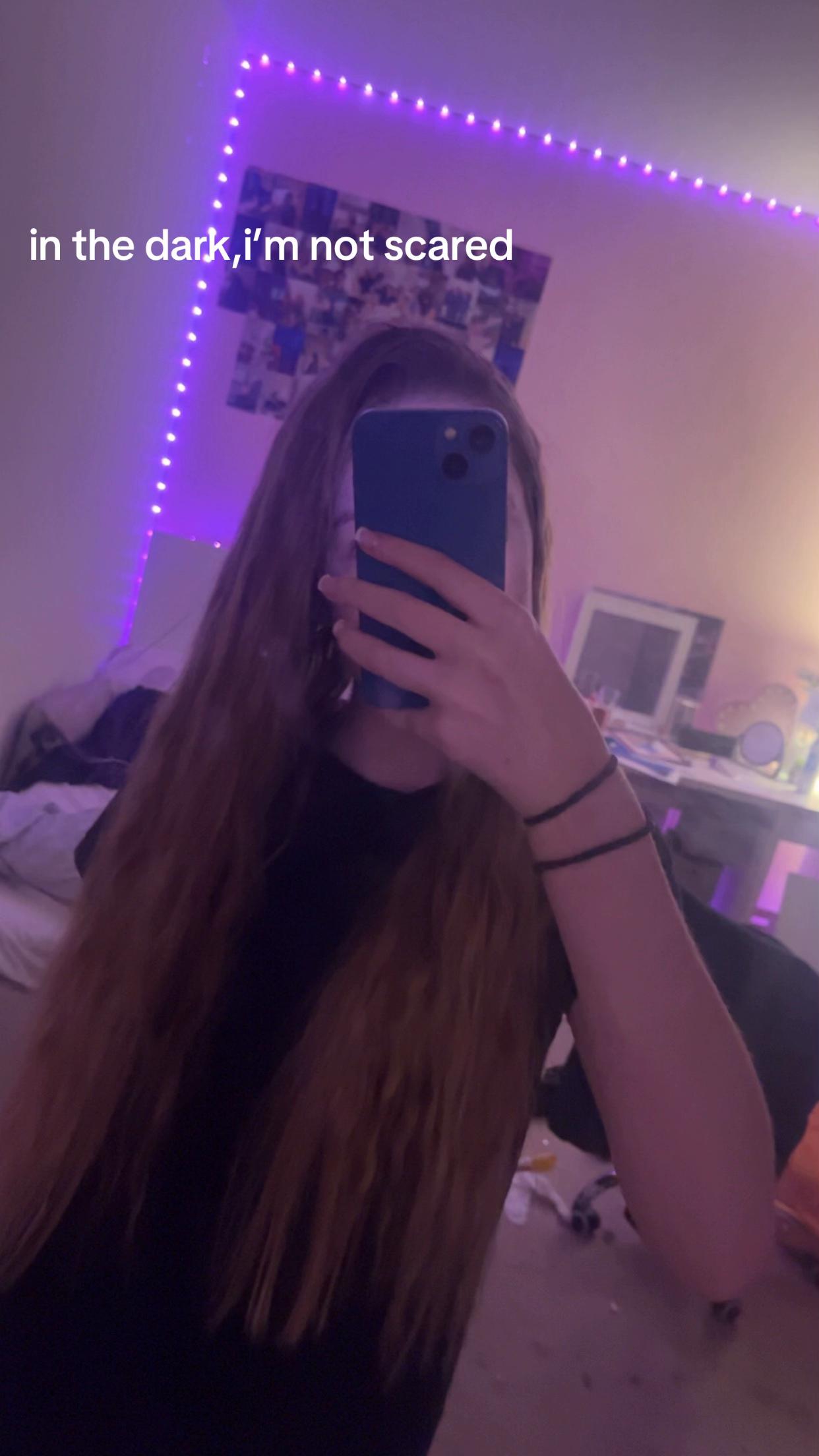 @👤