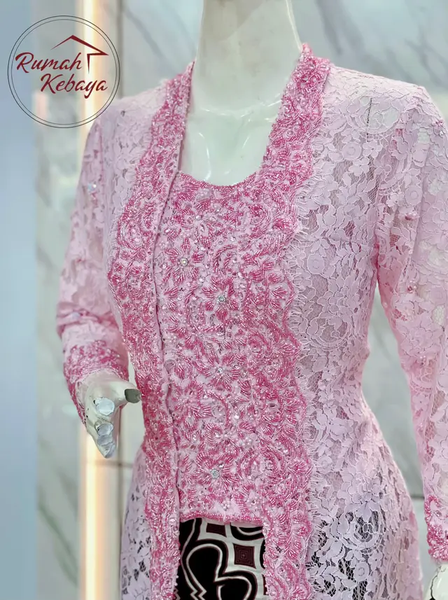 @Rumah kebaya