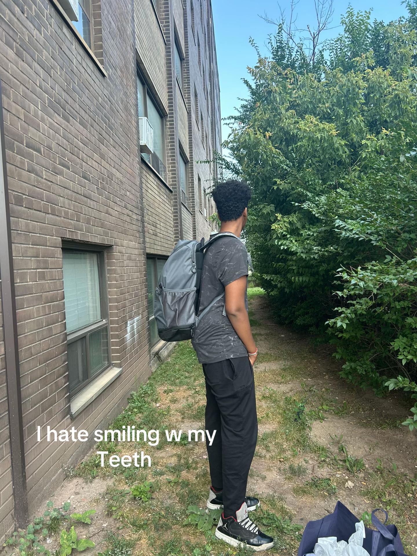@DH