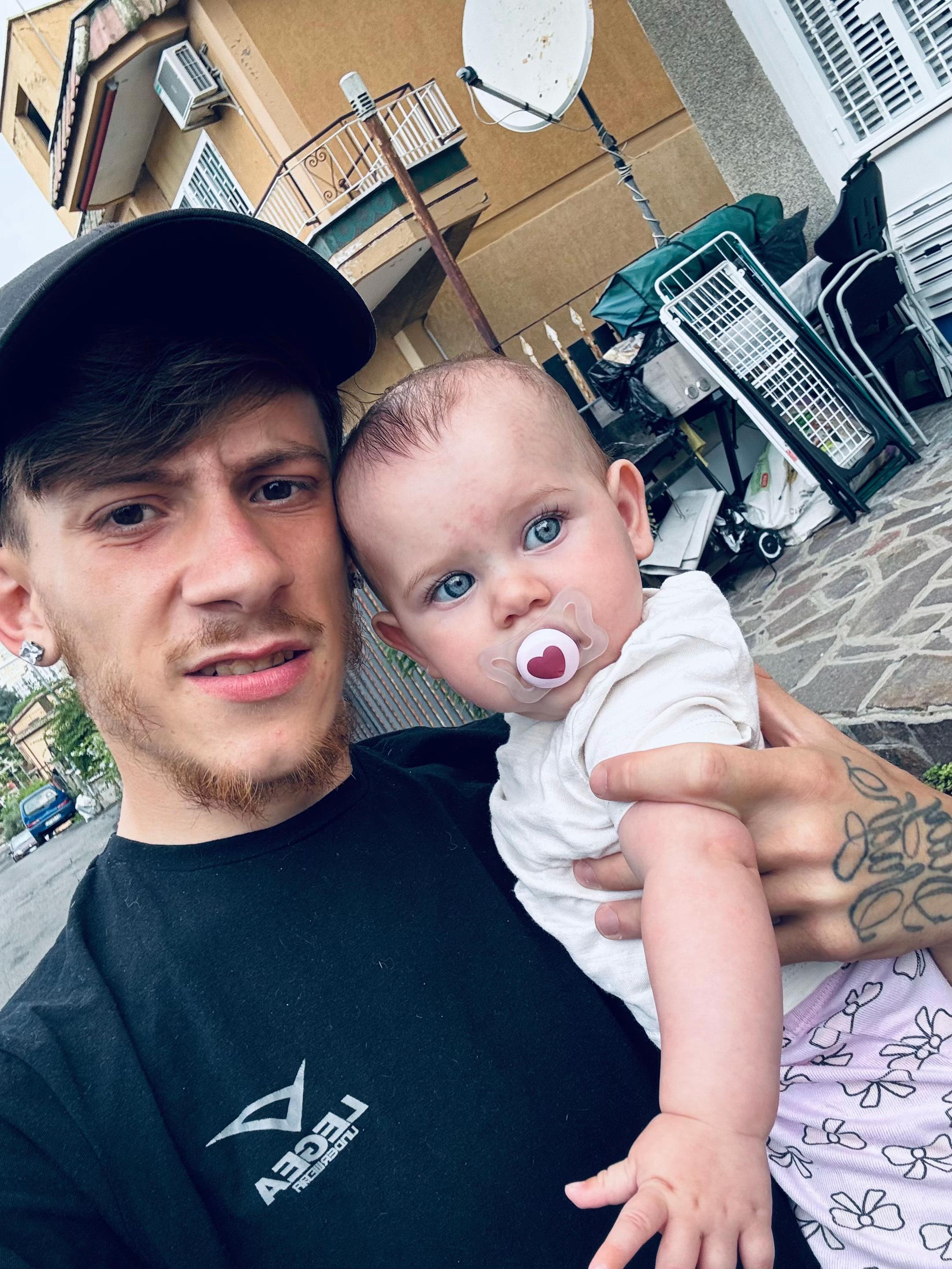 @_daniel.asia.sophie_26