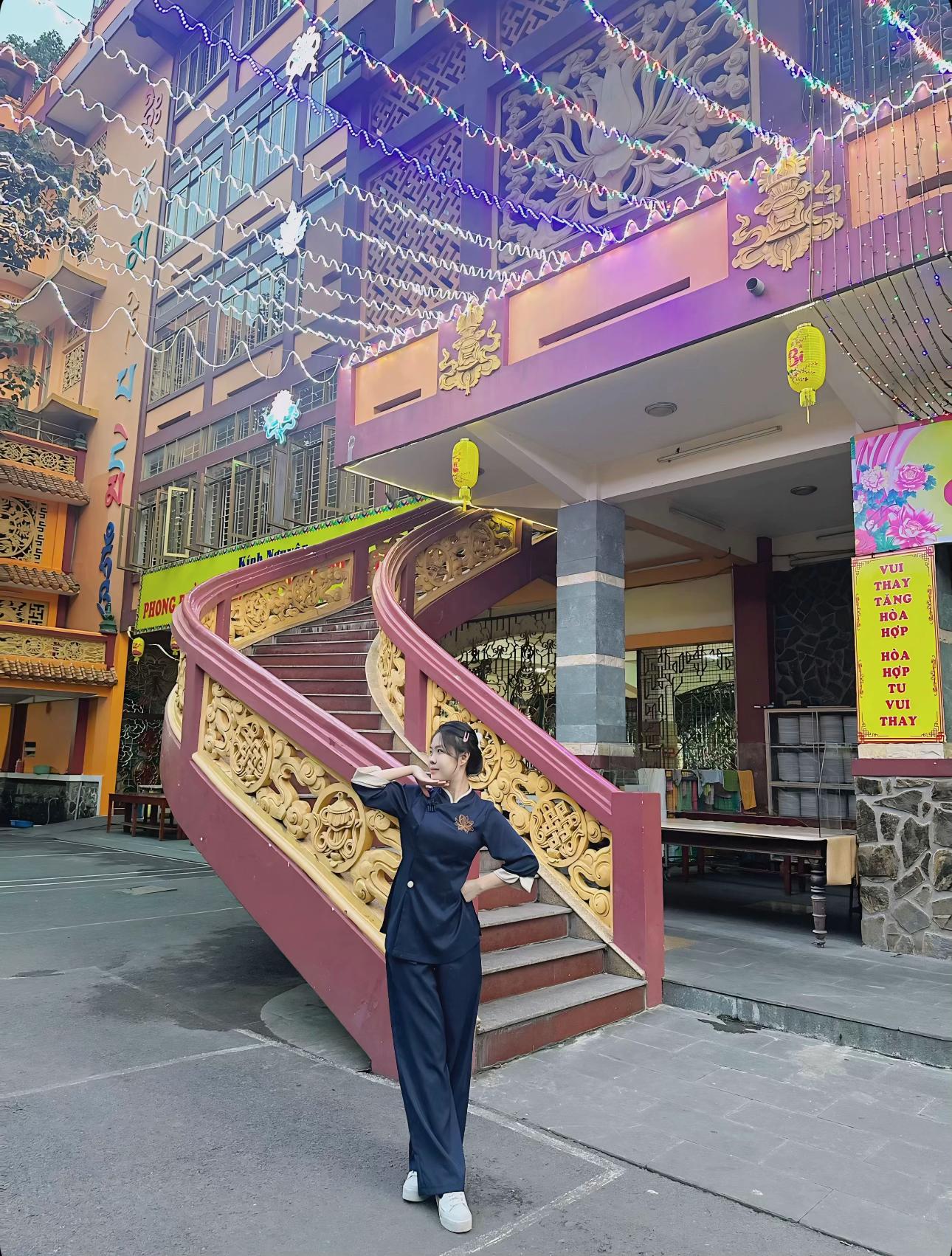 @quả trứng v&ocirc; ơn 🐣