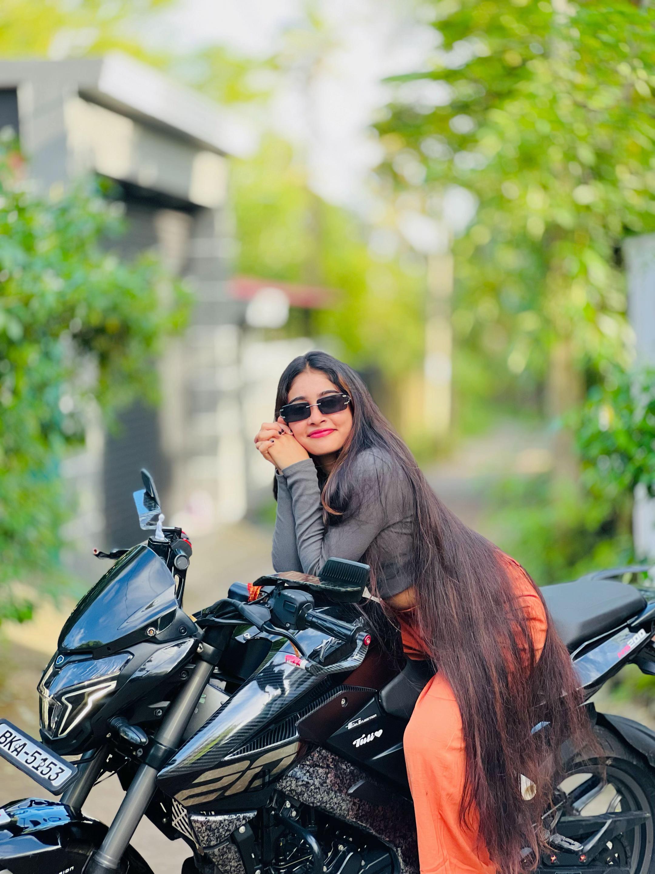 @𝐓𝐮𝐥𝐞𝐞 🌷🤍