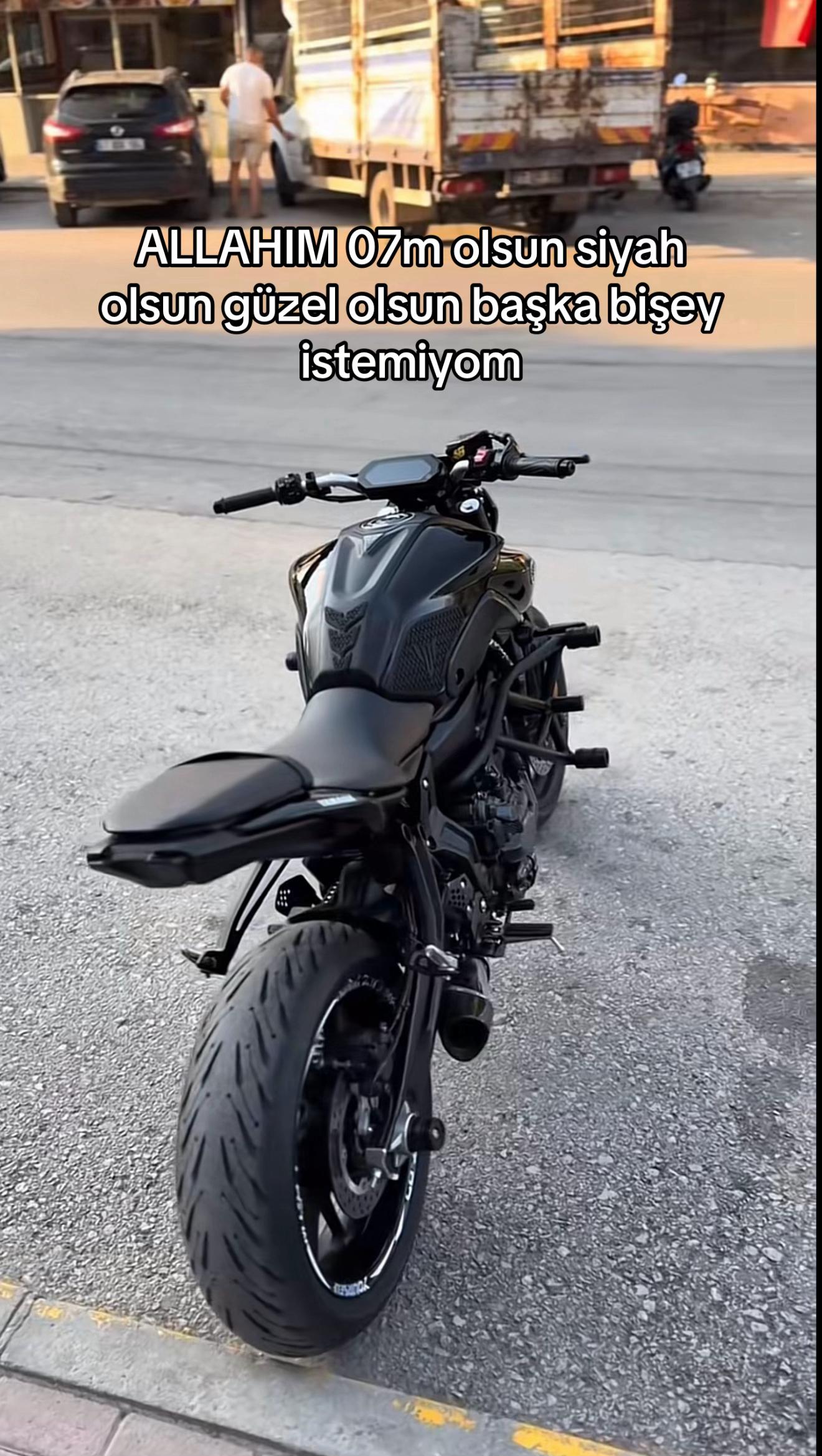 @ℬℰℛ𝒦𝒜𝒴 𝒦𝒜𝒴𝒜𝒟ℐ̇ℬℐ̇