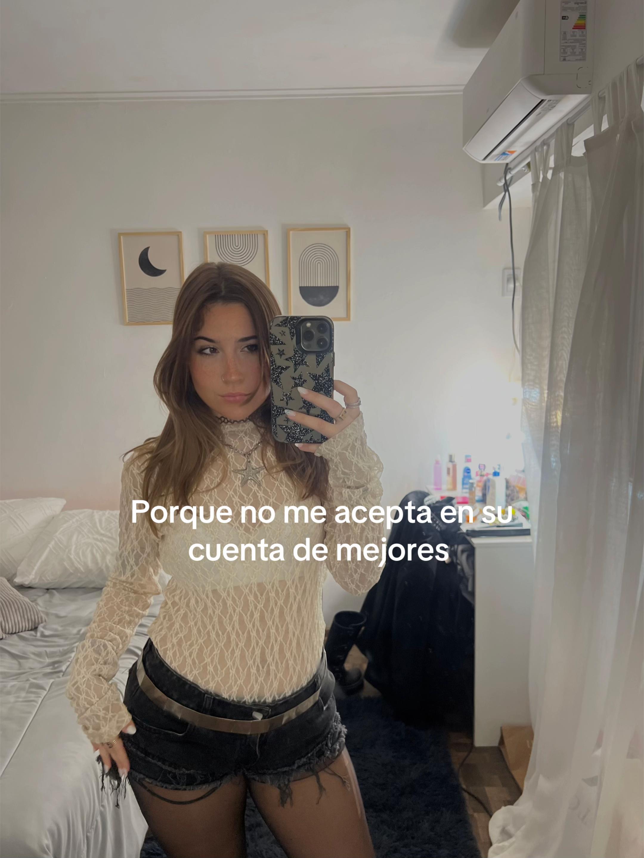@Caro_zamiii🖤🖤