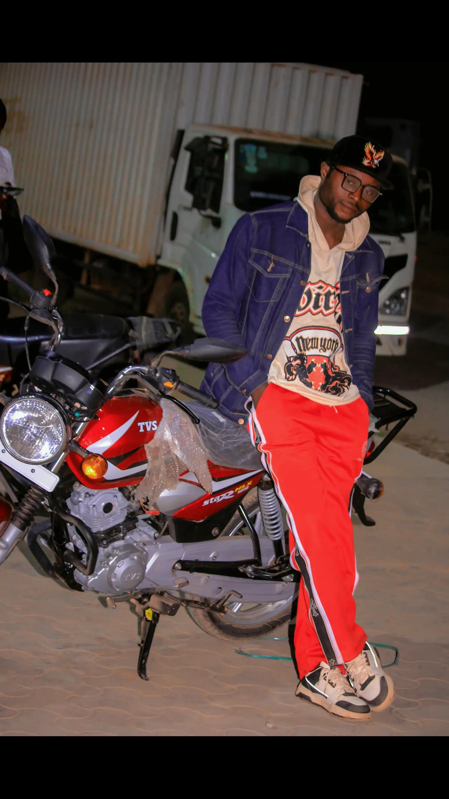 @SAMITO MUKUBWA 4