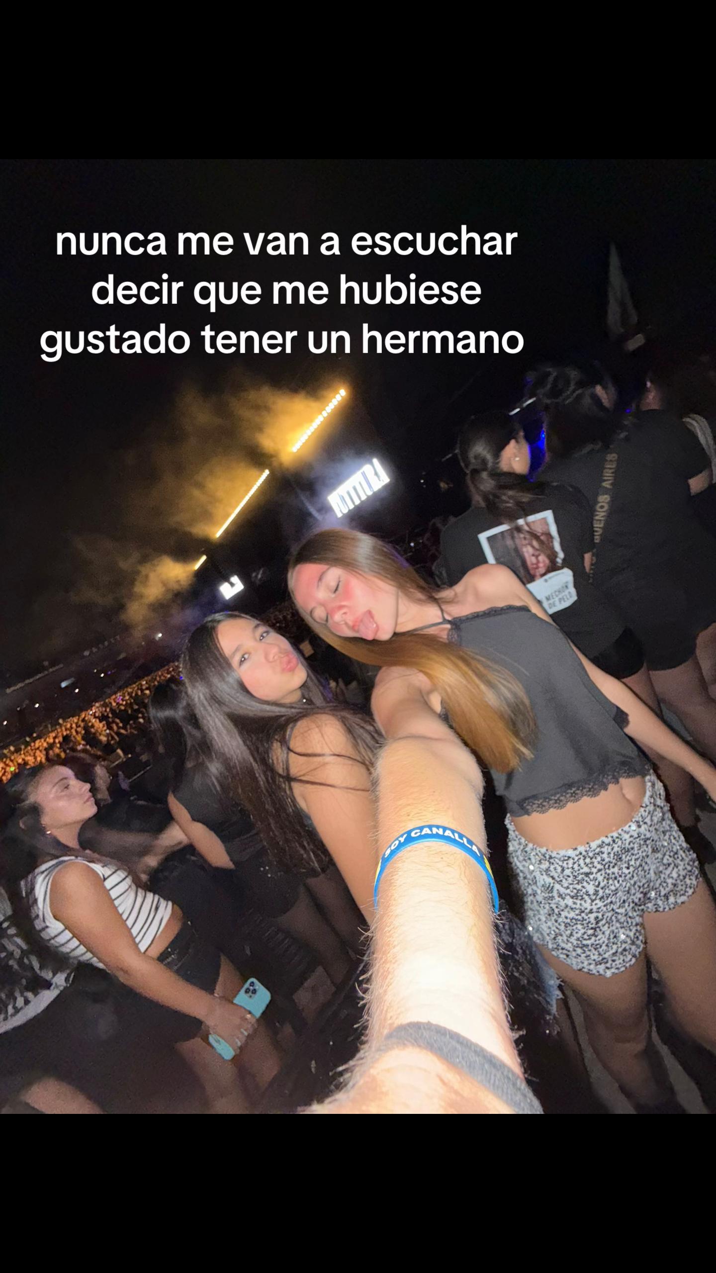 @sele😗💗