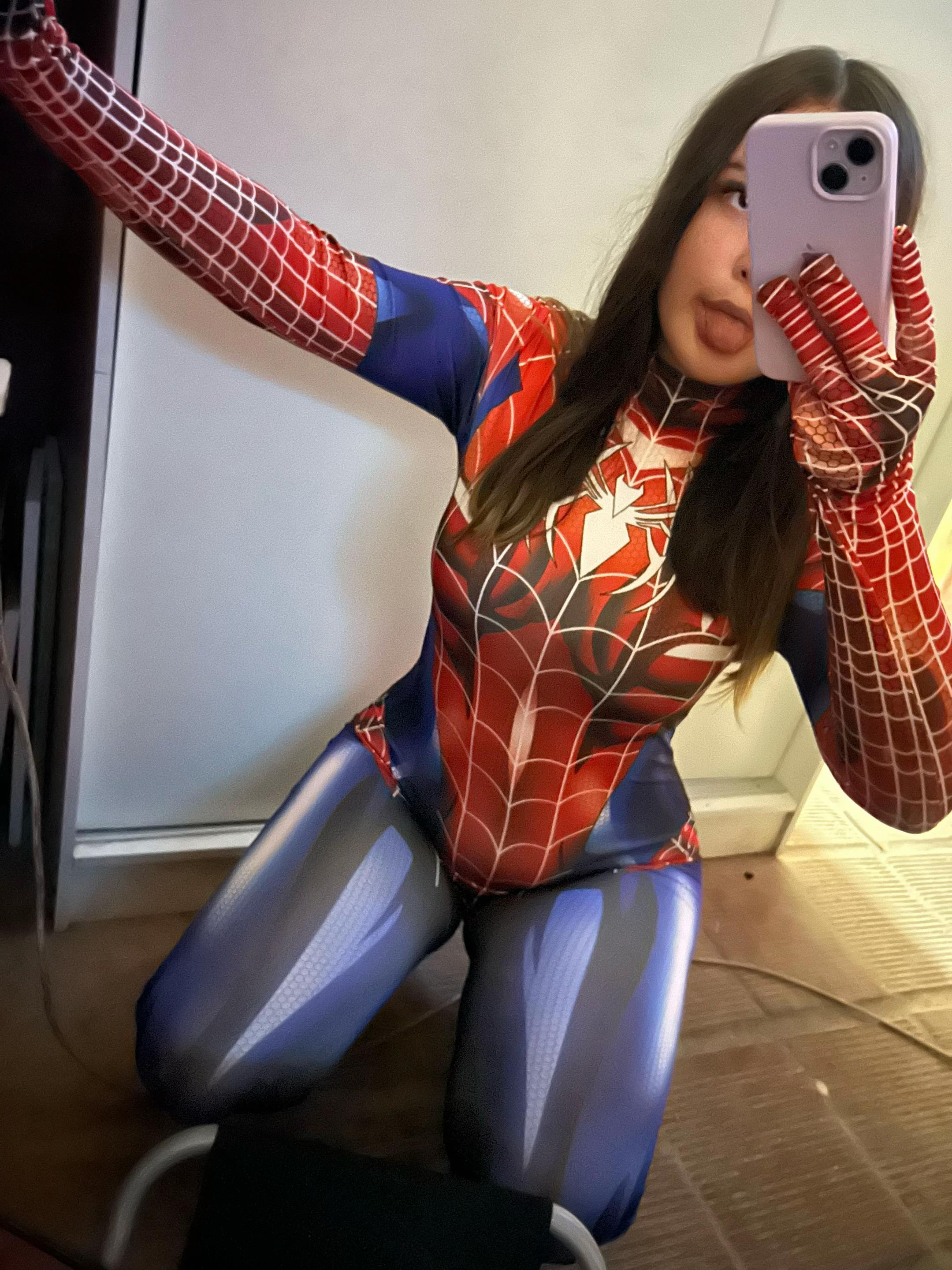 @Samii🍒