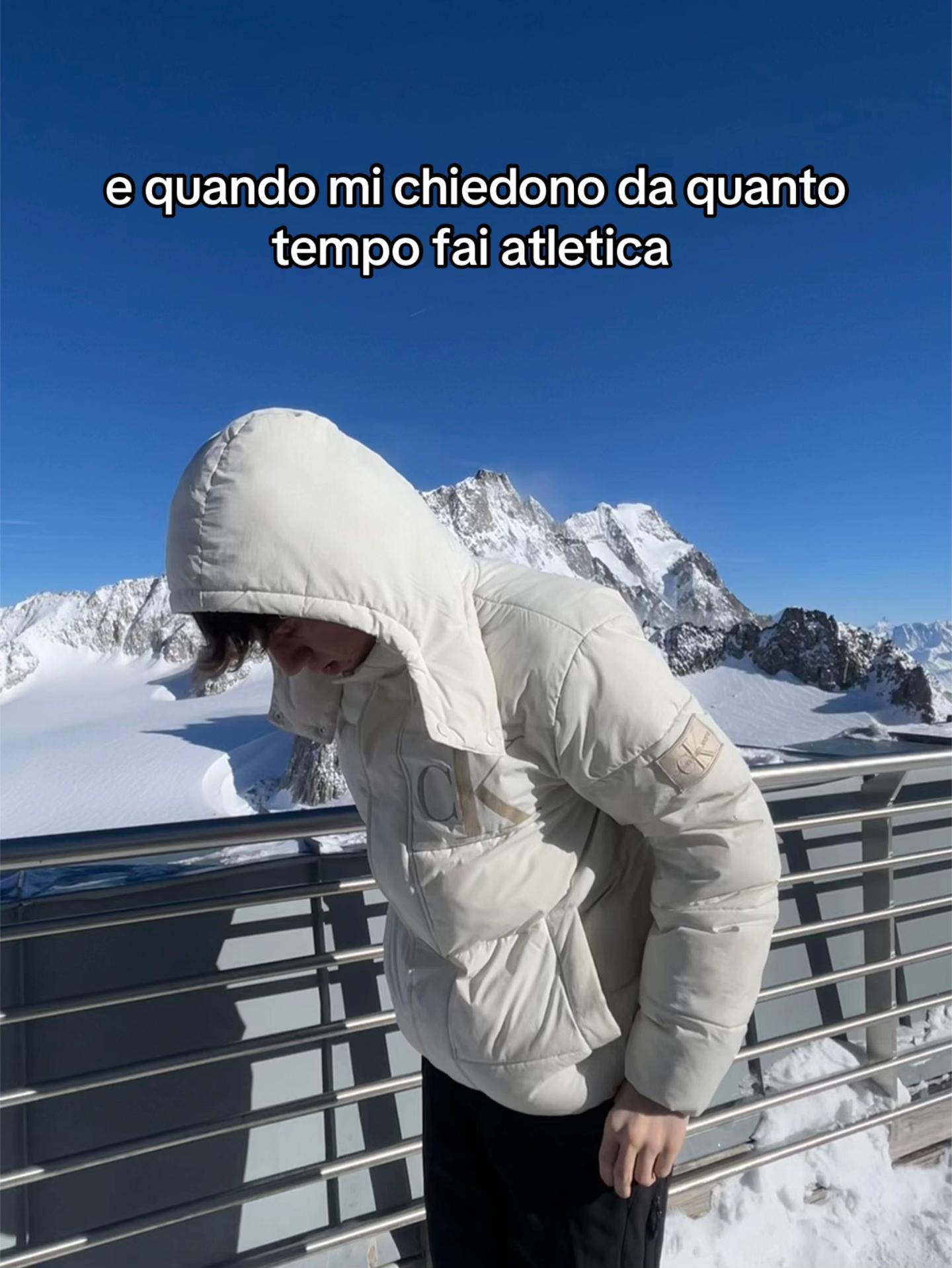 @tia🦈