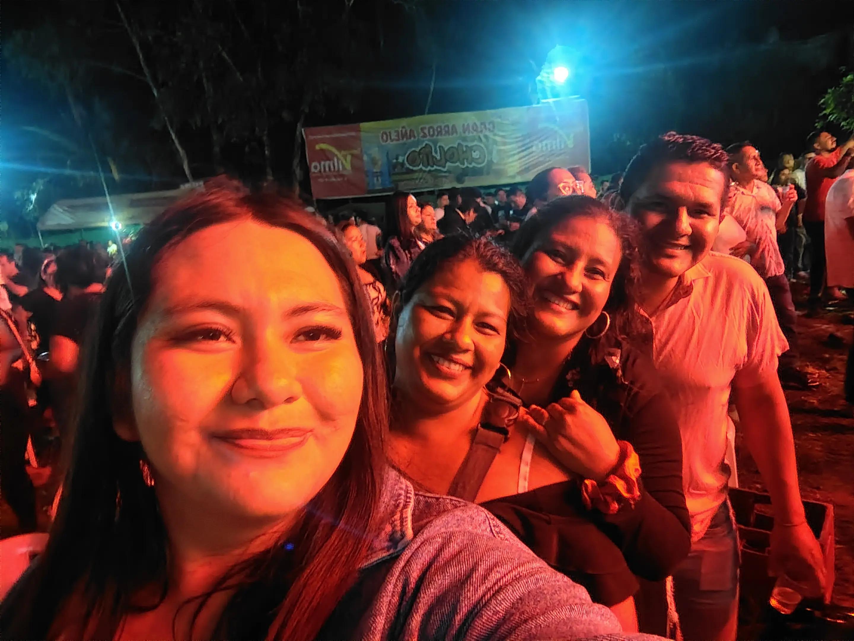 @Morena