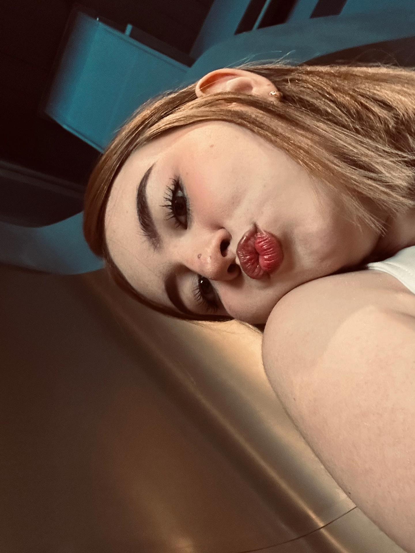 @VAL 🩷