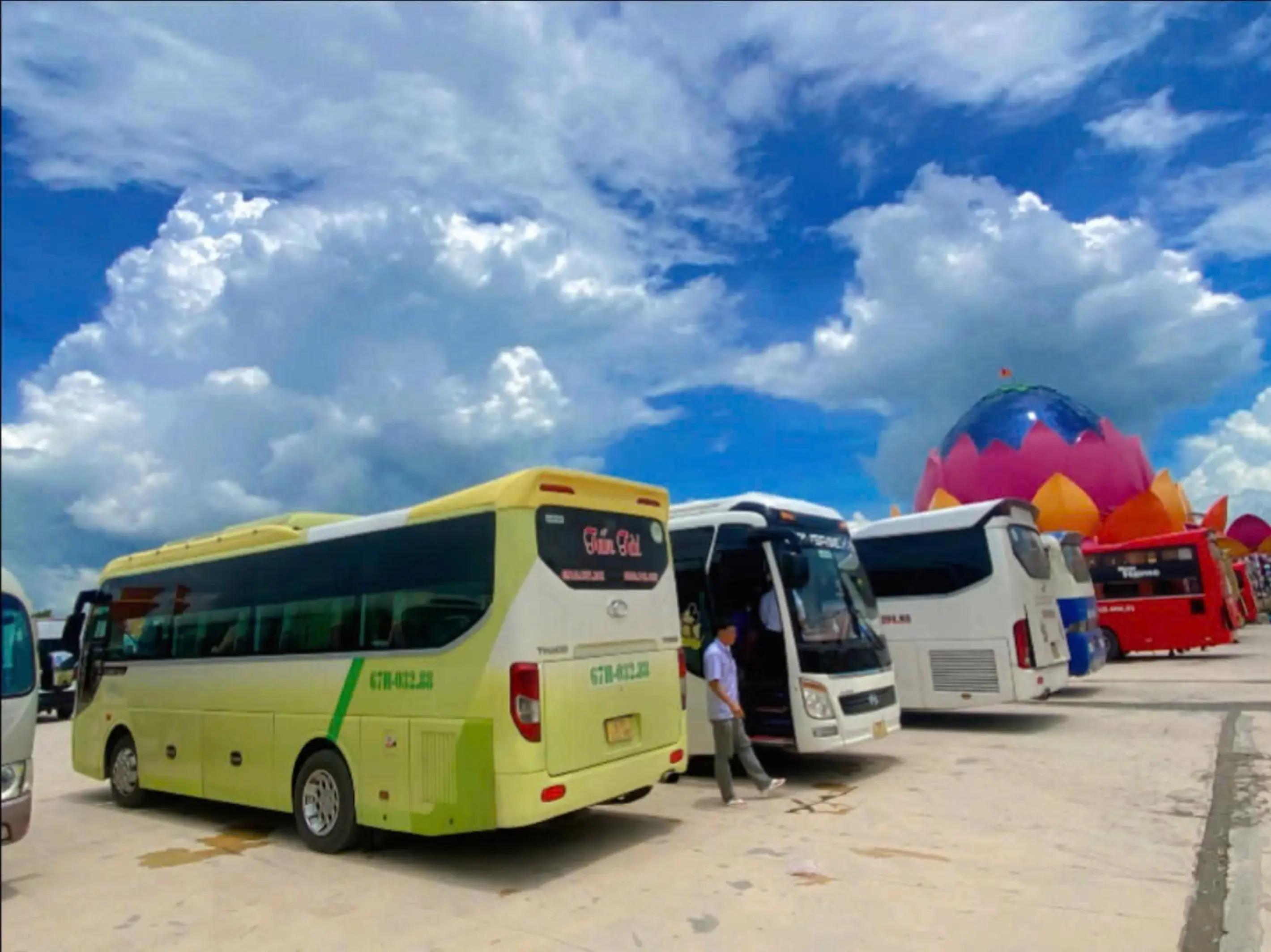 @Nhà Xe Tấn Tài An Giang