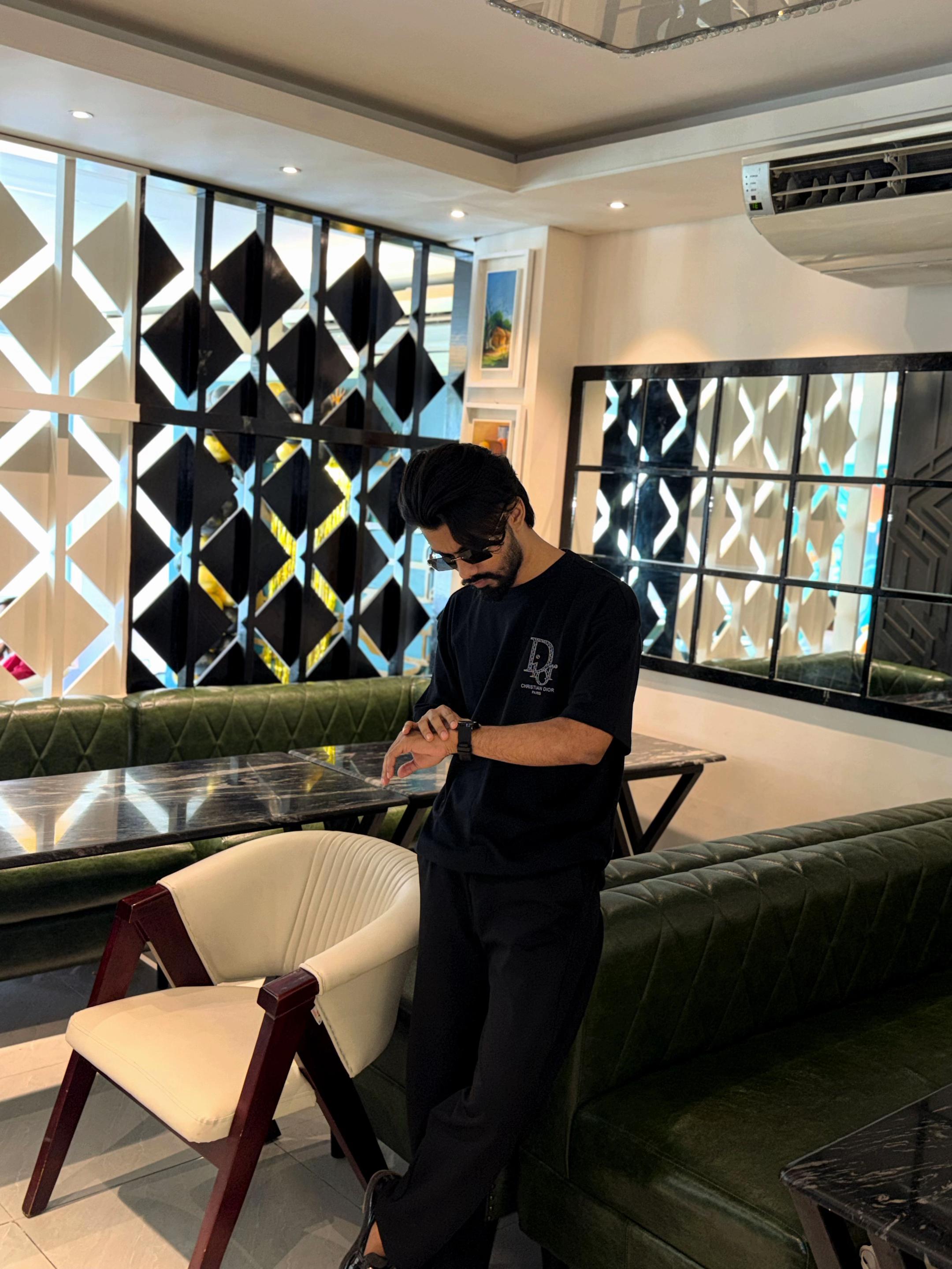 @𝗦 𝗛 𝗔 𝗗 𝗜 𝗡