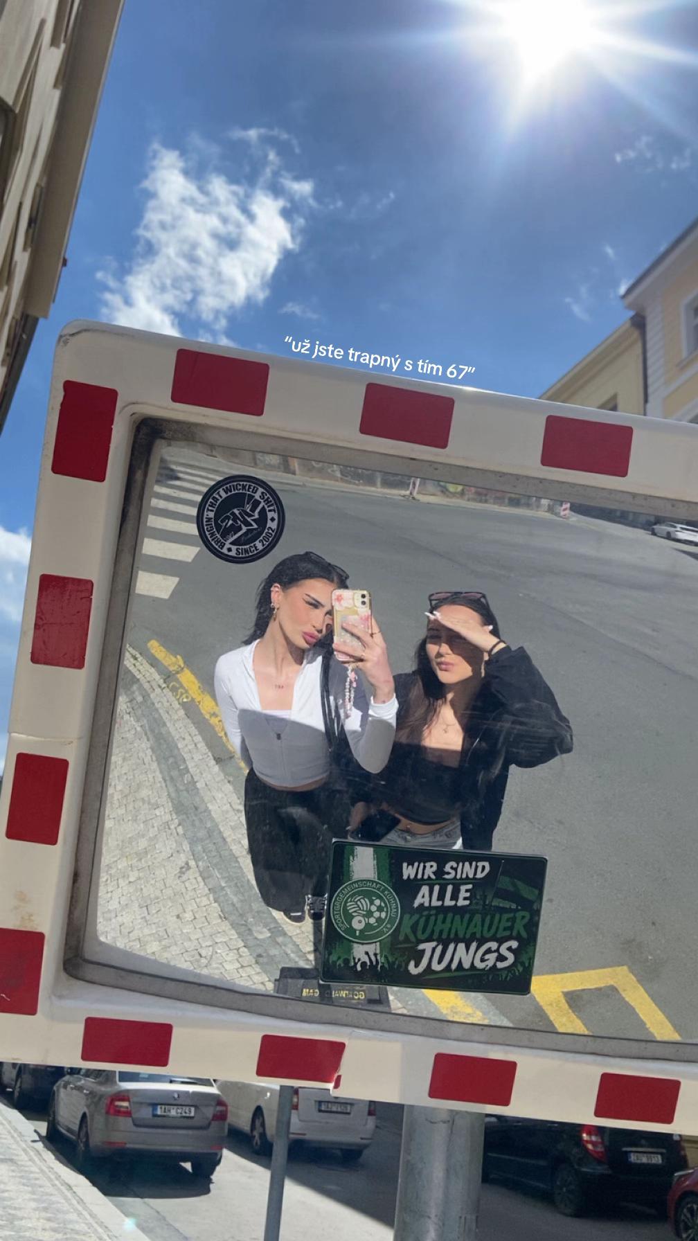 @𝐉𝐮𝐥𝐢𝐚
