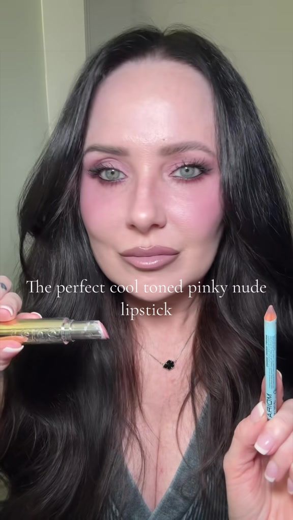 @Reiney Day 🖤 Makeup