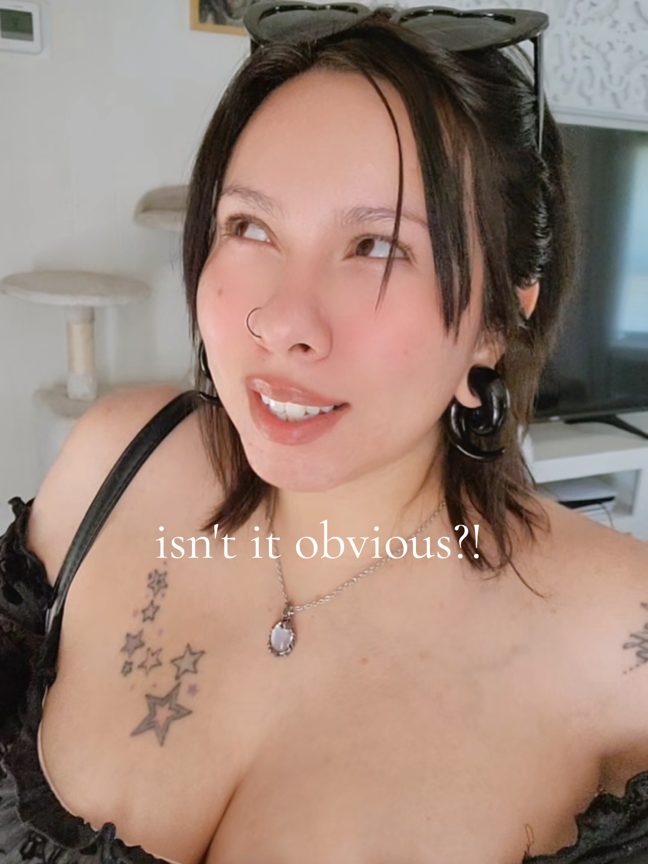 @She's V3N0M🦂