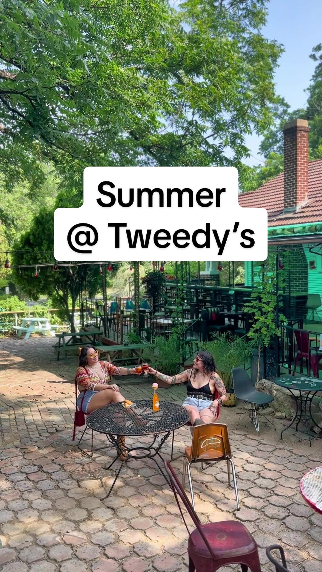 @Tweedy&rsquo;s Bar