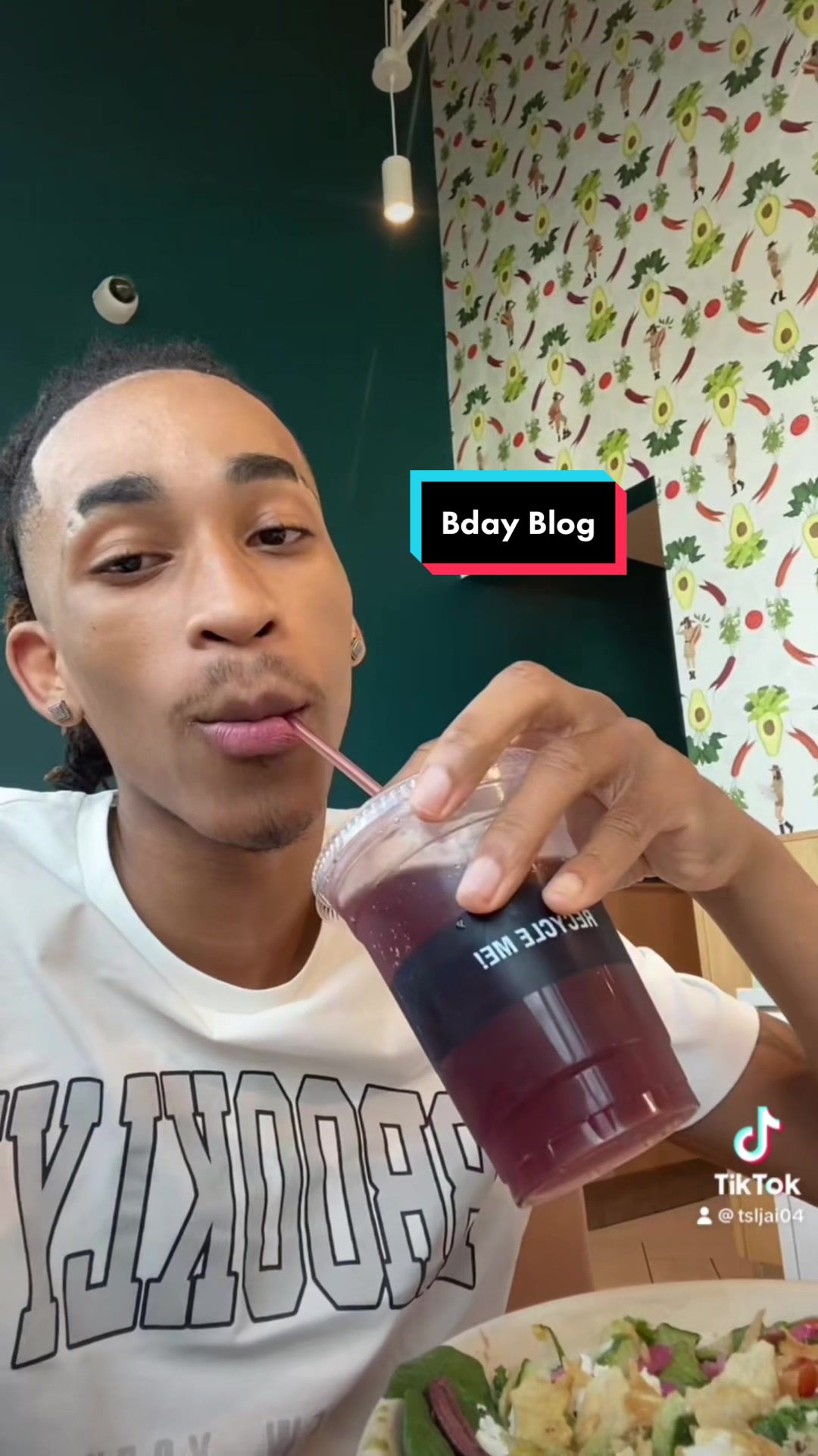 @R2LJai04