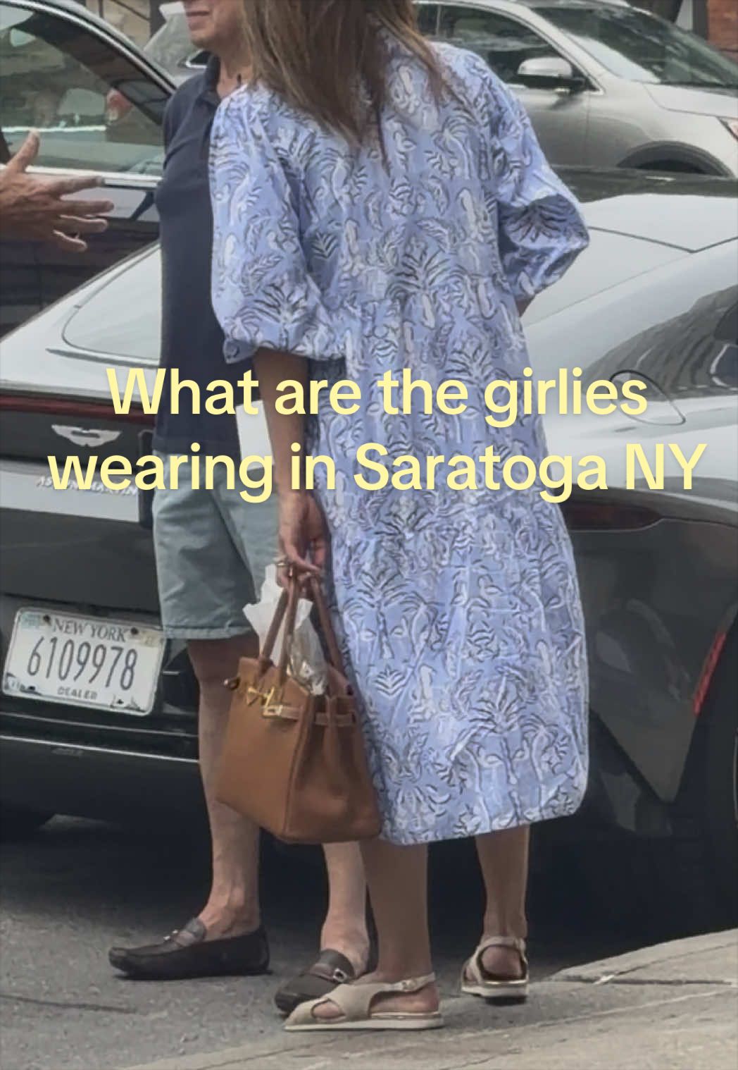 @LateCheckoutClub