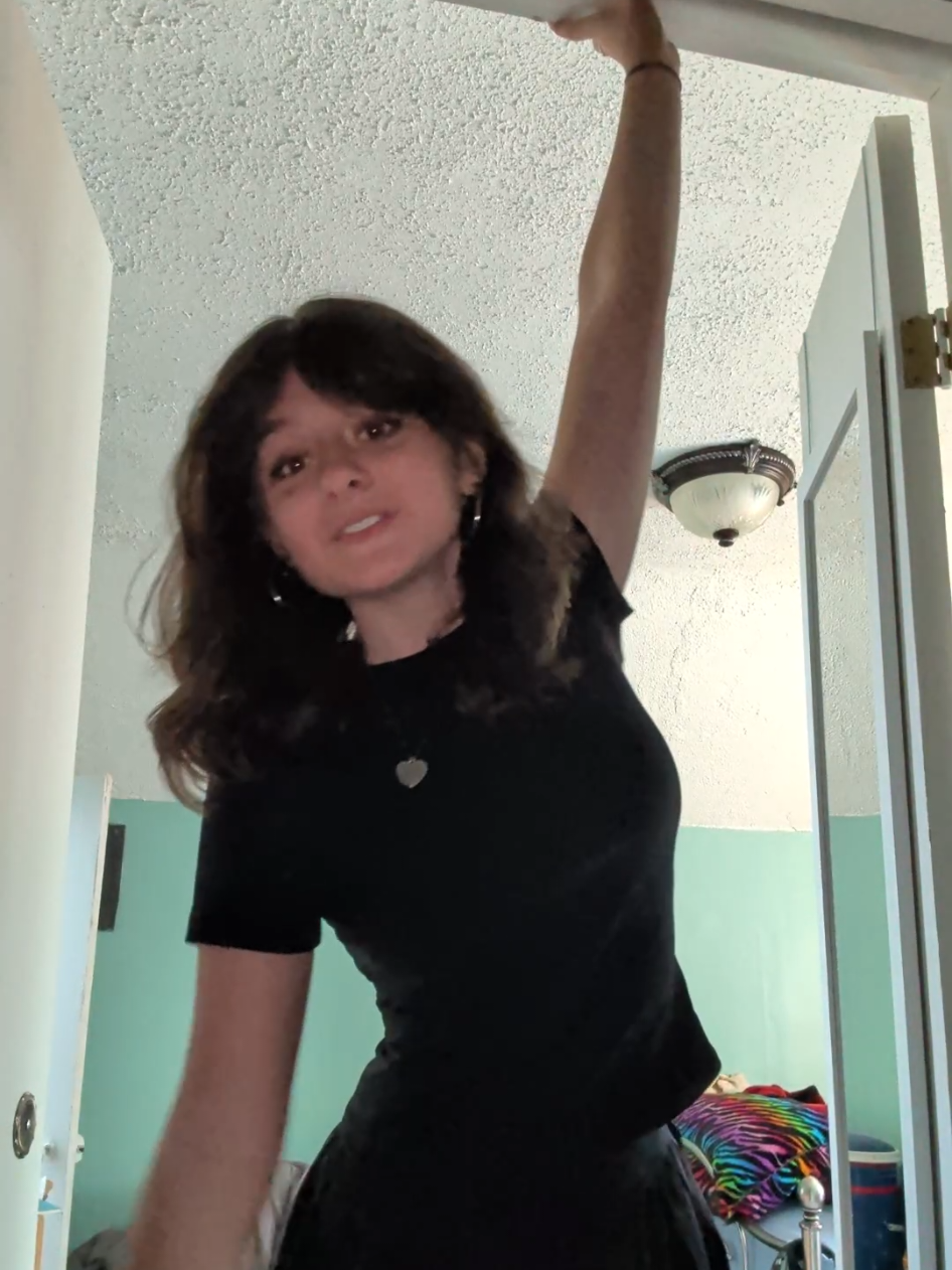 @ItsAbigailOfficial
