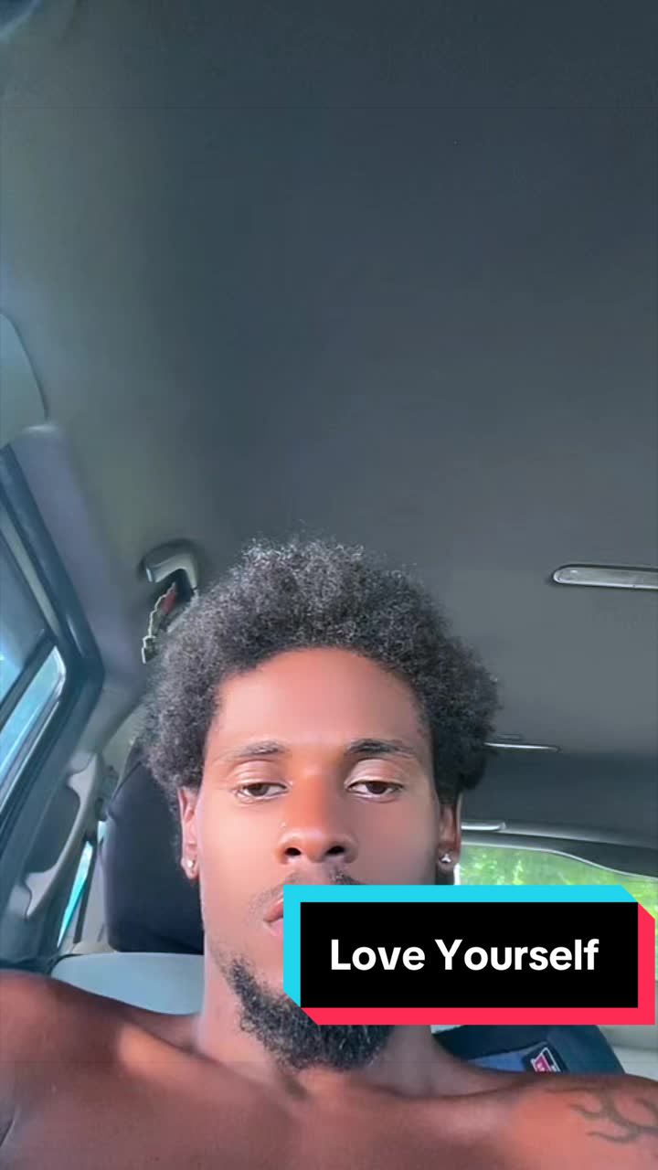 @StrxctlyBagwork🎒