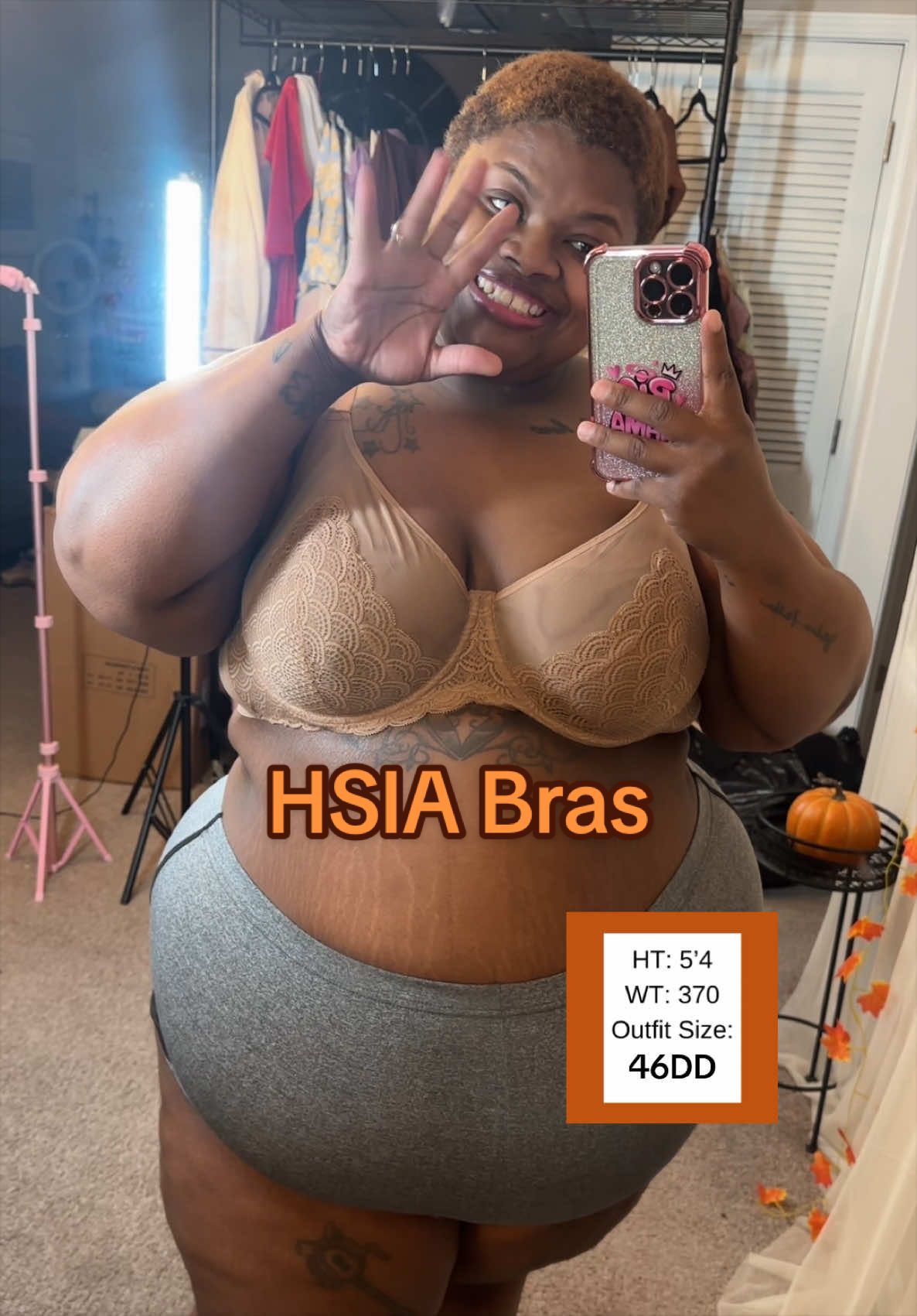 @Nikki • Plus Size Fashion