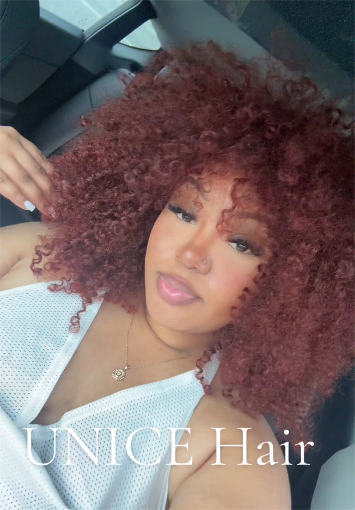 @Ms CHLOÉ 🇱🇨