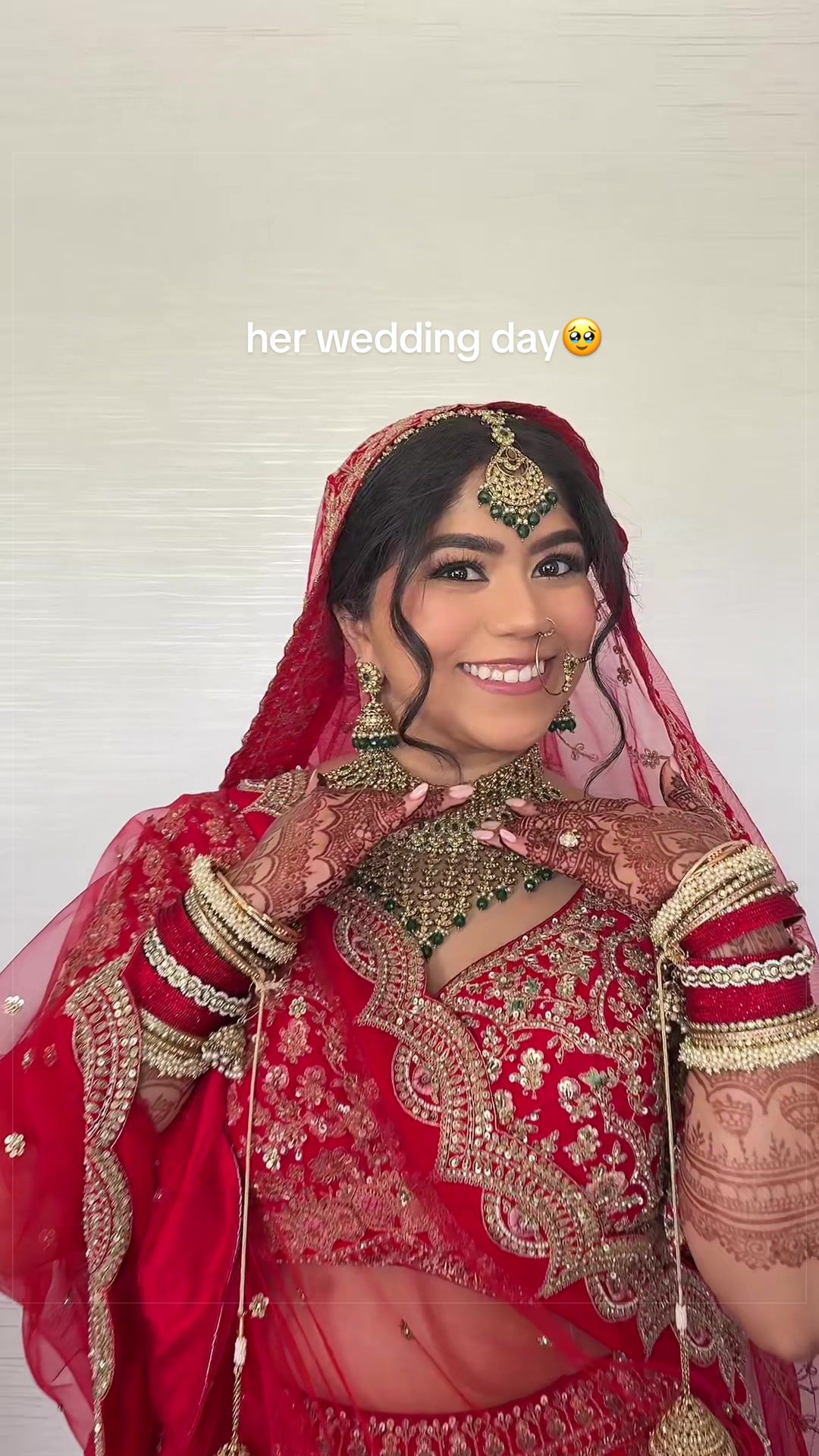 @🙎🏻&zwj;♀️